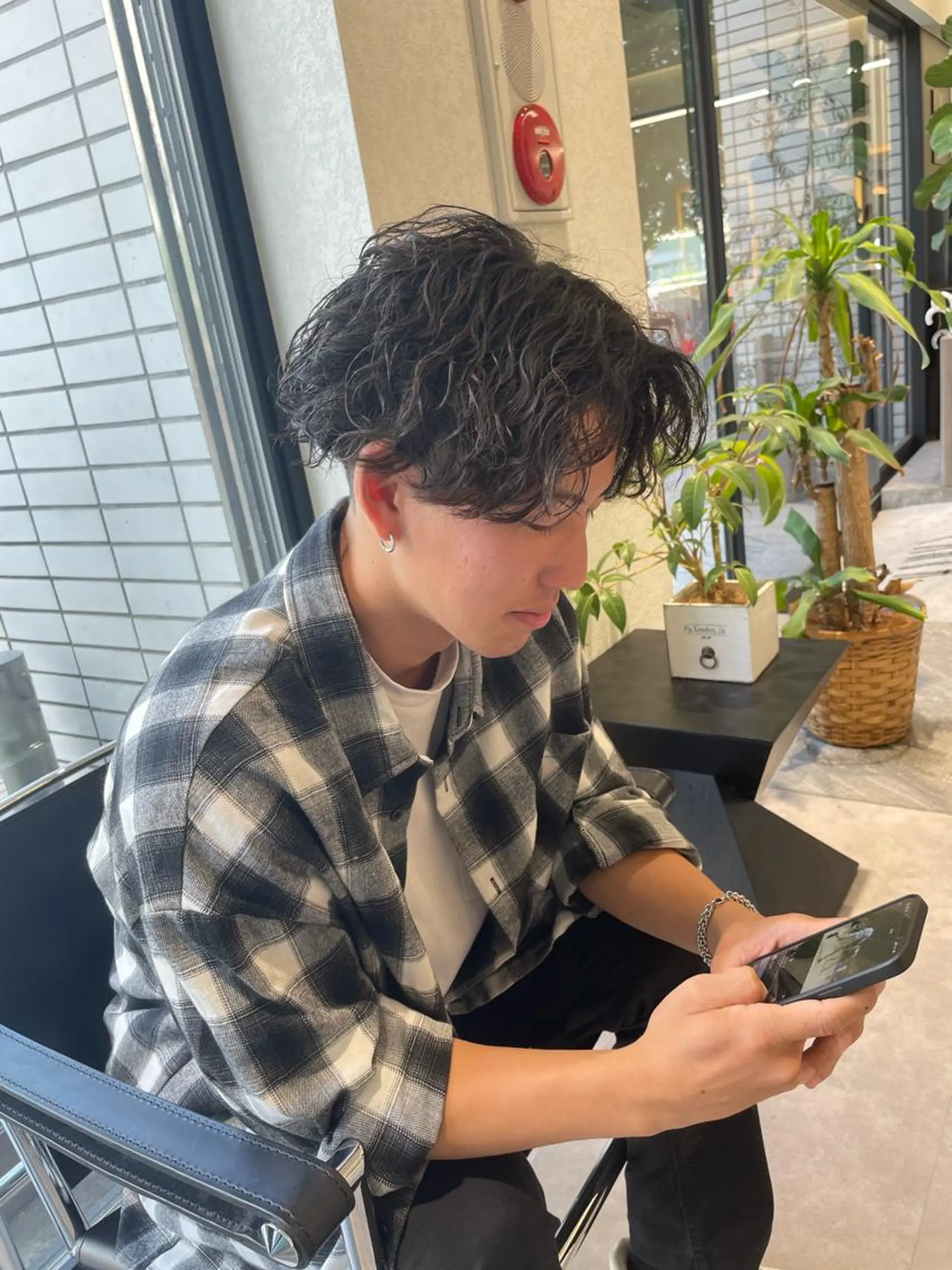 ショート パーマ メンズ センターパート カット パーマ Reginavita栄所属・メンズ特化/矢場町駅 徒歩1分/岡本一真のヘアスタイル