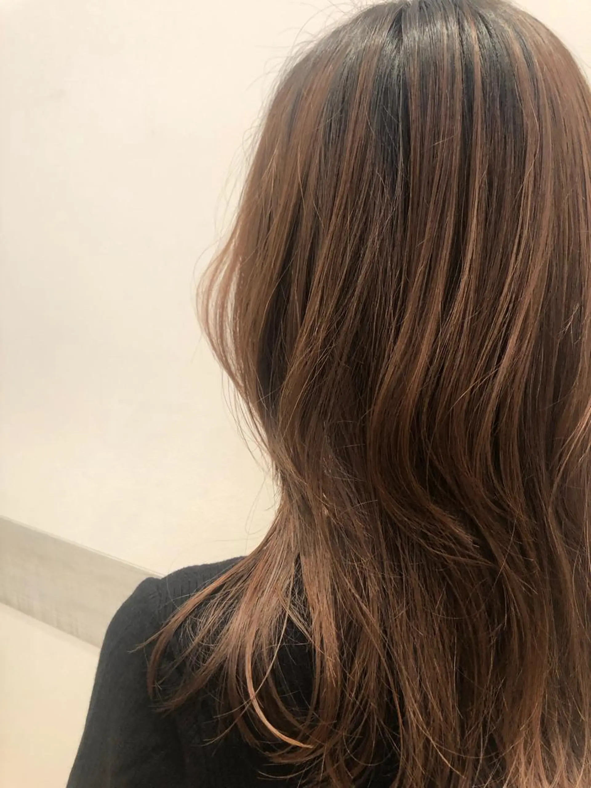 ロング レイヤーカット メンズパーマ、カラー 大募集村上莉奈のヘアスタイル