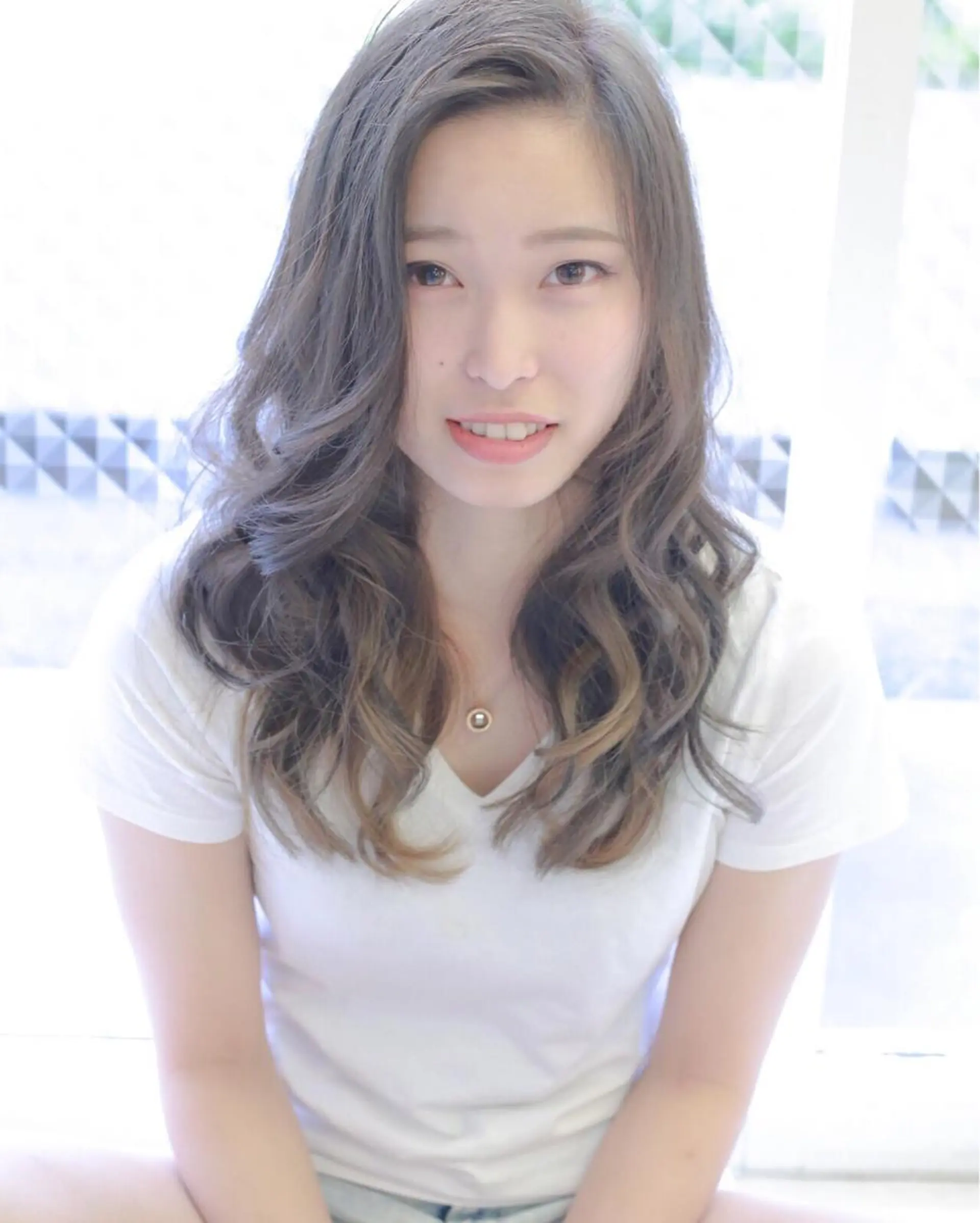 ロング 伊藤 裕貴のヘアスタイル