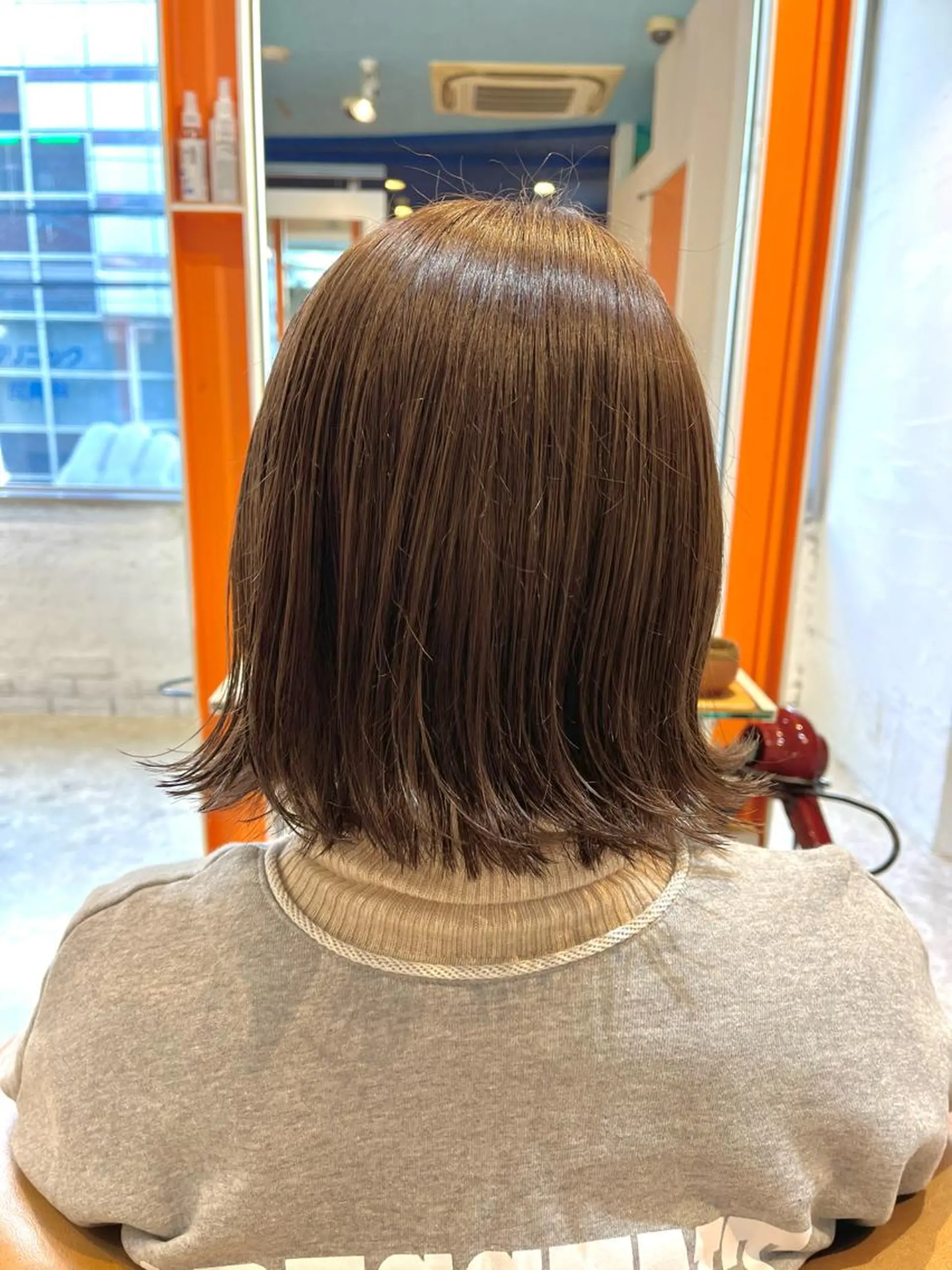 ミディアム カラー カット ヘアカラー トリートメント うしだ かおるのヘアスタイル