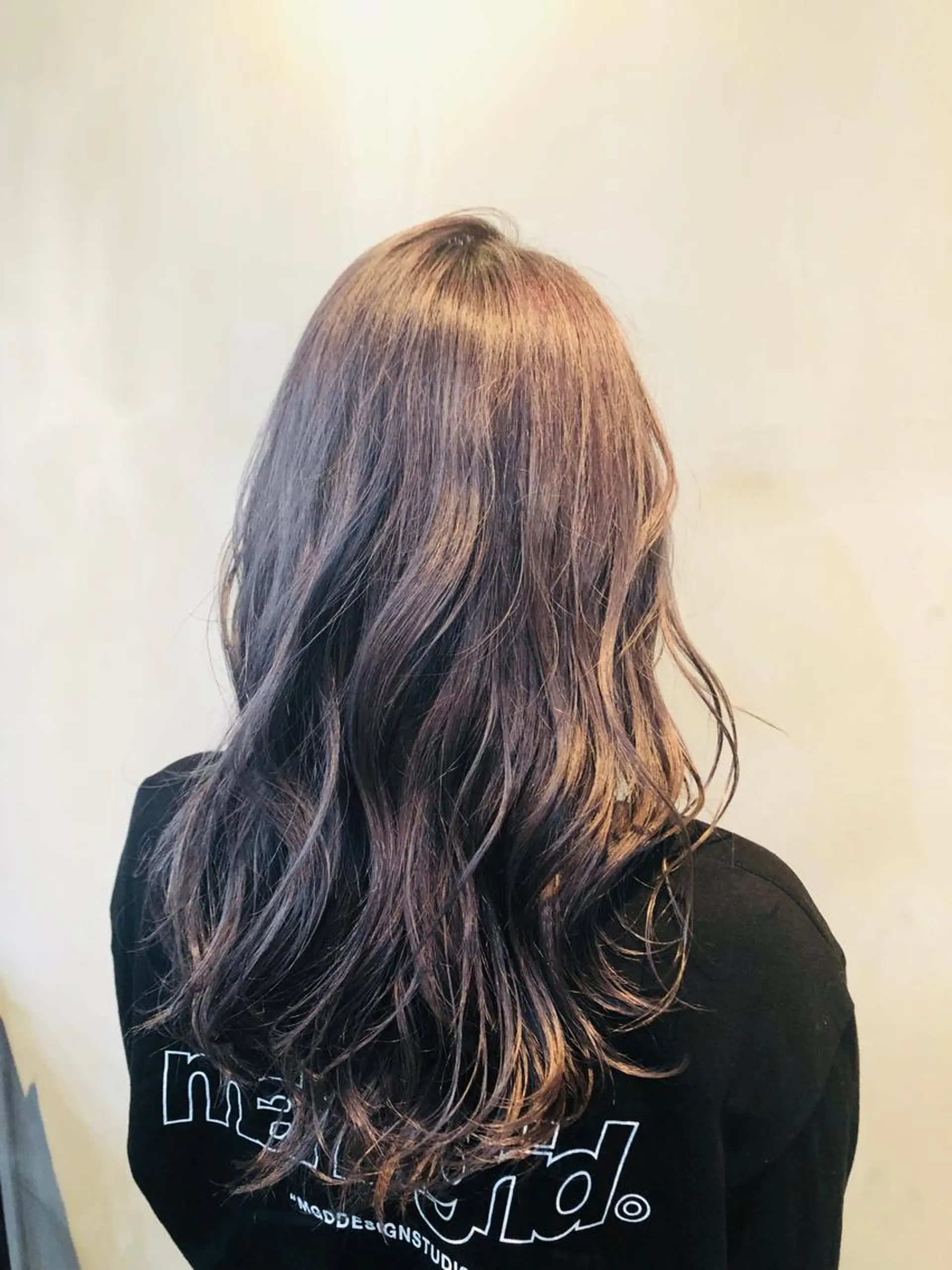 セミロング カラー ブリーチ グレージュ ラベンダーカラー ラベンダーグレージュ ラベンダーグレー Sail 【セイル】のヘアスタイル