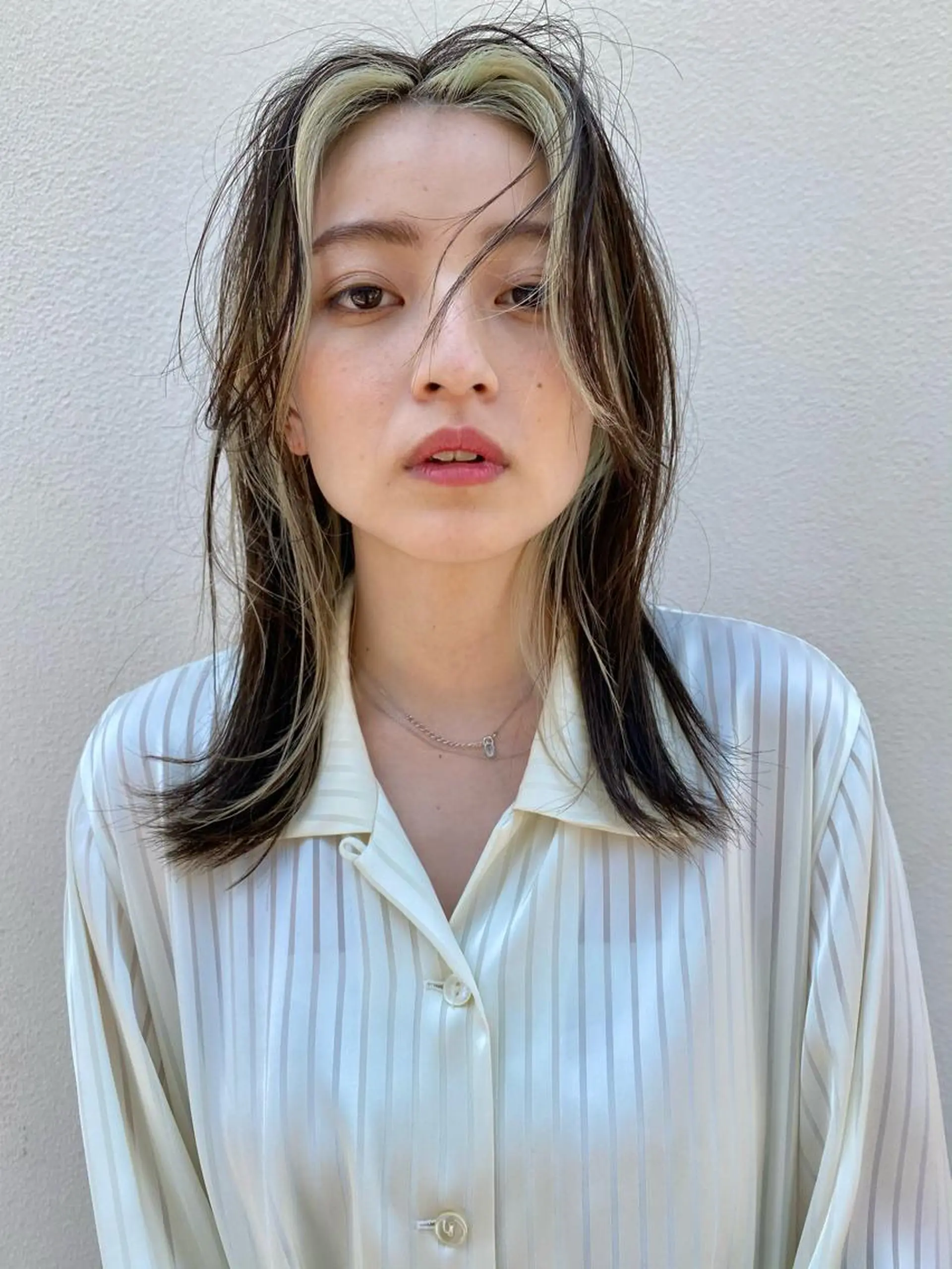 ミディアム カラー ブリーチ ヘアカラー トリートメント 森貴裕/ベージュ/ パーマ/オリーブのヘアスタイル