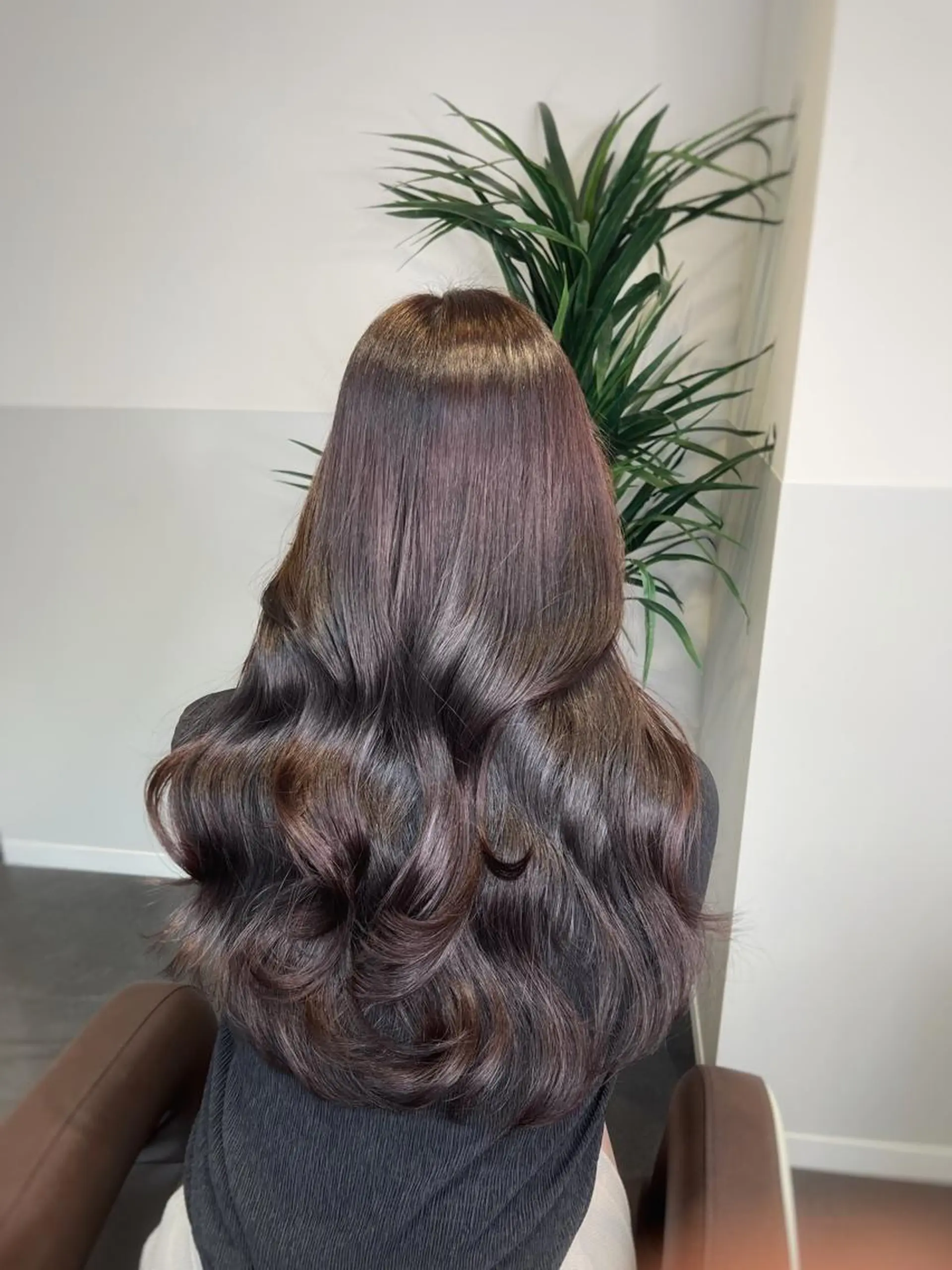 ロング 韓国風カラー 髪質改善 韓国風ヘア 縮毛矯正 トリートメント SALOWIN east店6F所属・TAKUMI 【美髪特化】のヘアスタイル