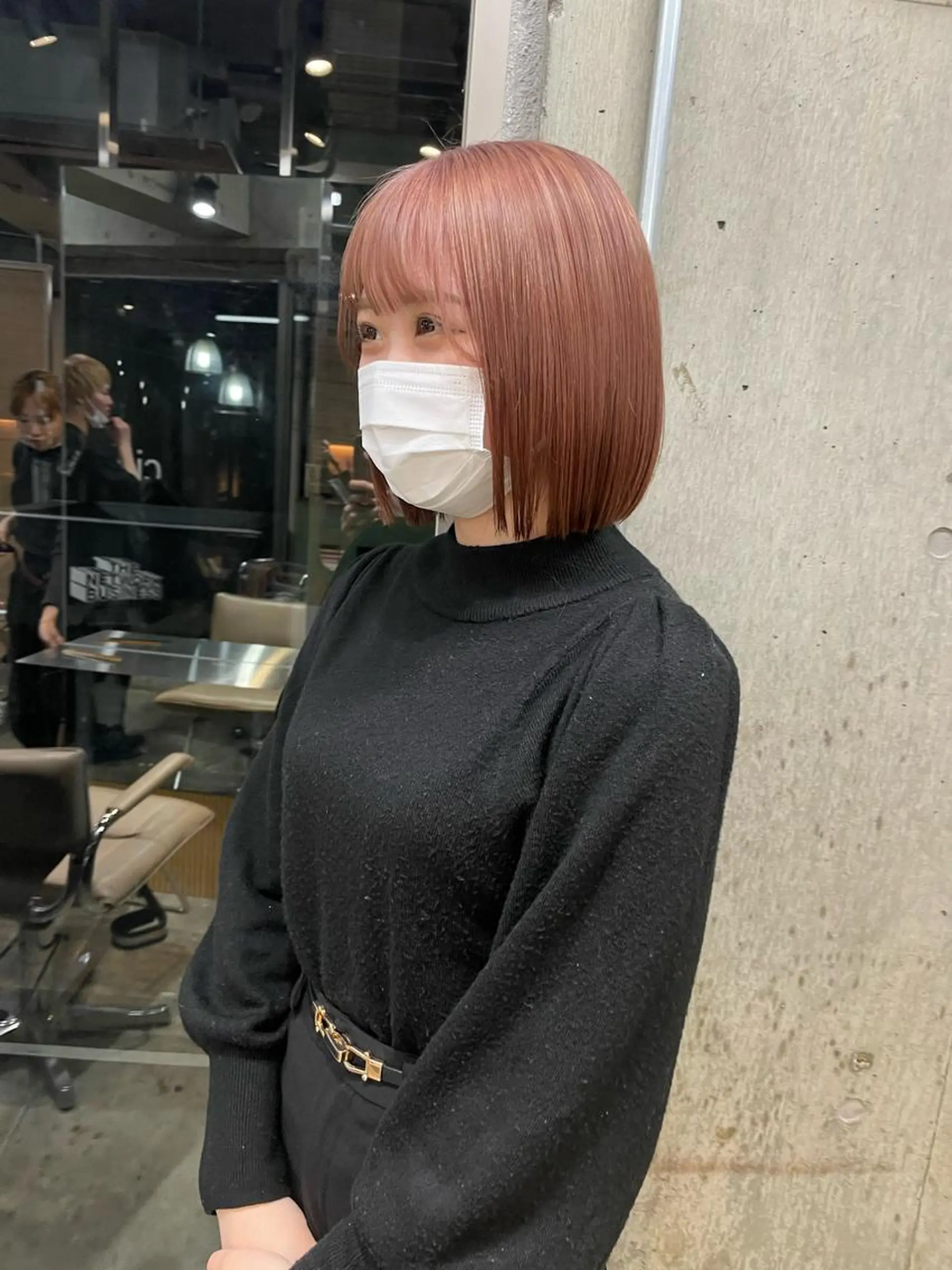 ショート カラー ネイル マツエク・マツパ アイブロウ ヘアカラー トリートメント ⭐ハイトーンブリーチ ミルクティーピンクのヘアスタイル