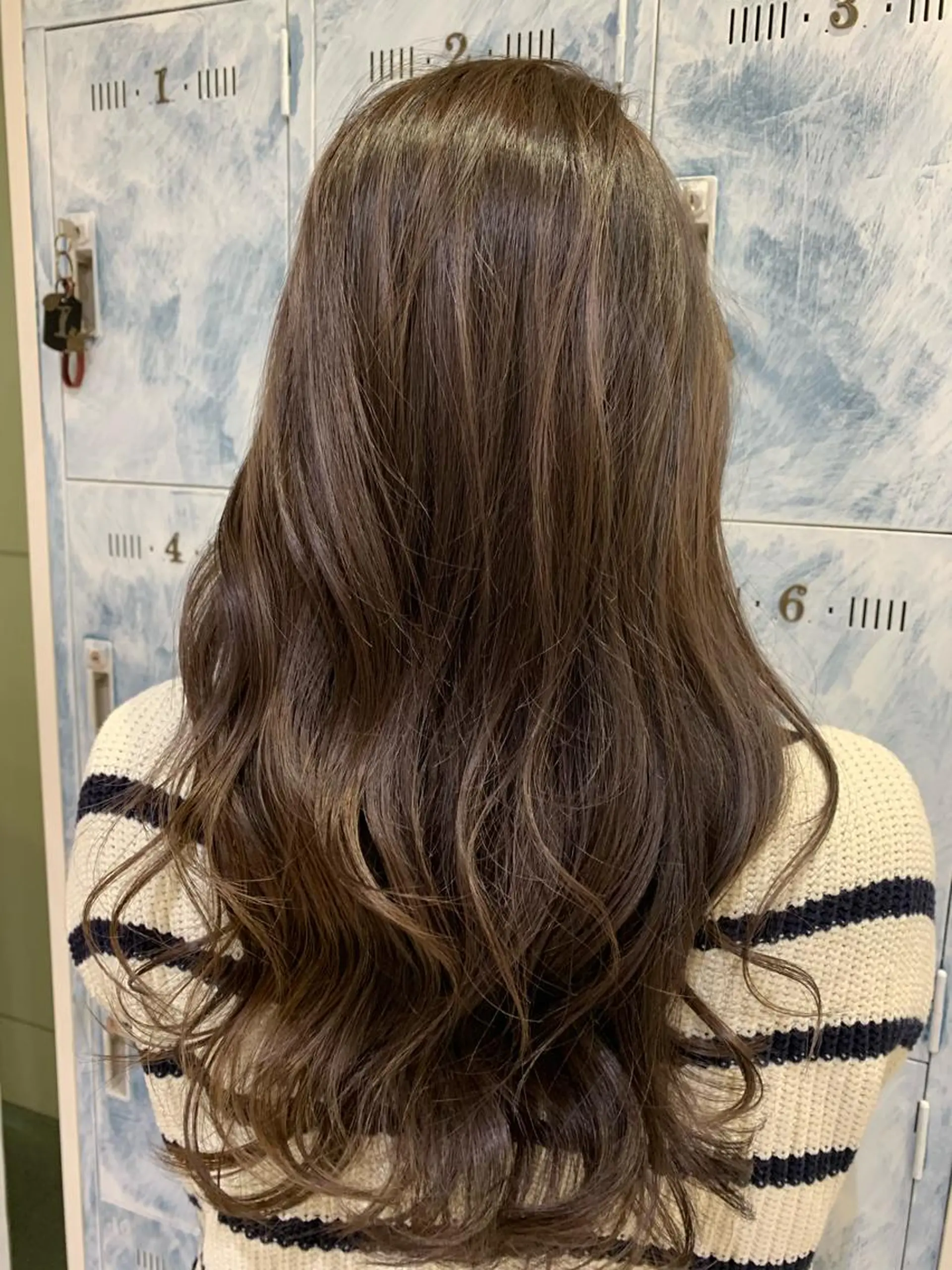 セミロング カラー 髪質改善/縮毛矯正 ツヤ髪🩷さつきのヘアスタイル