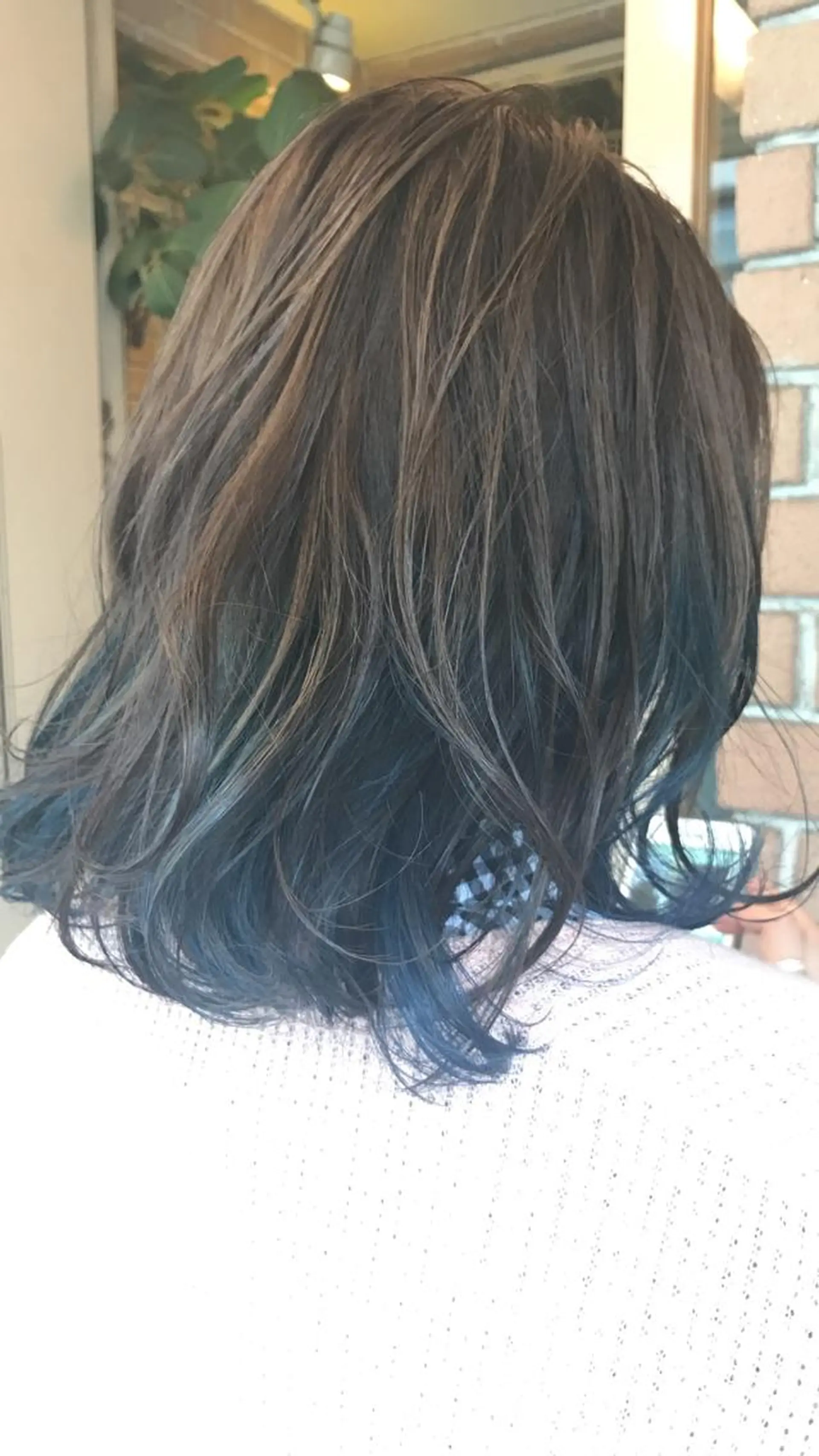 ミディアム カラー パーマ ヘアアレンジ メンズ ネイル マツエク・マツパ ブルーカラー ブルー サロンドミルク 原宿のヘアスタイル