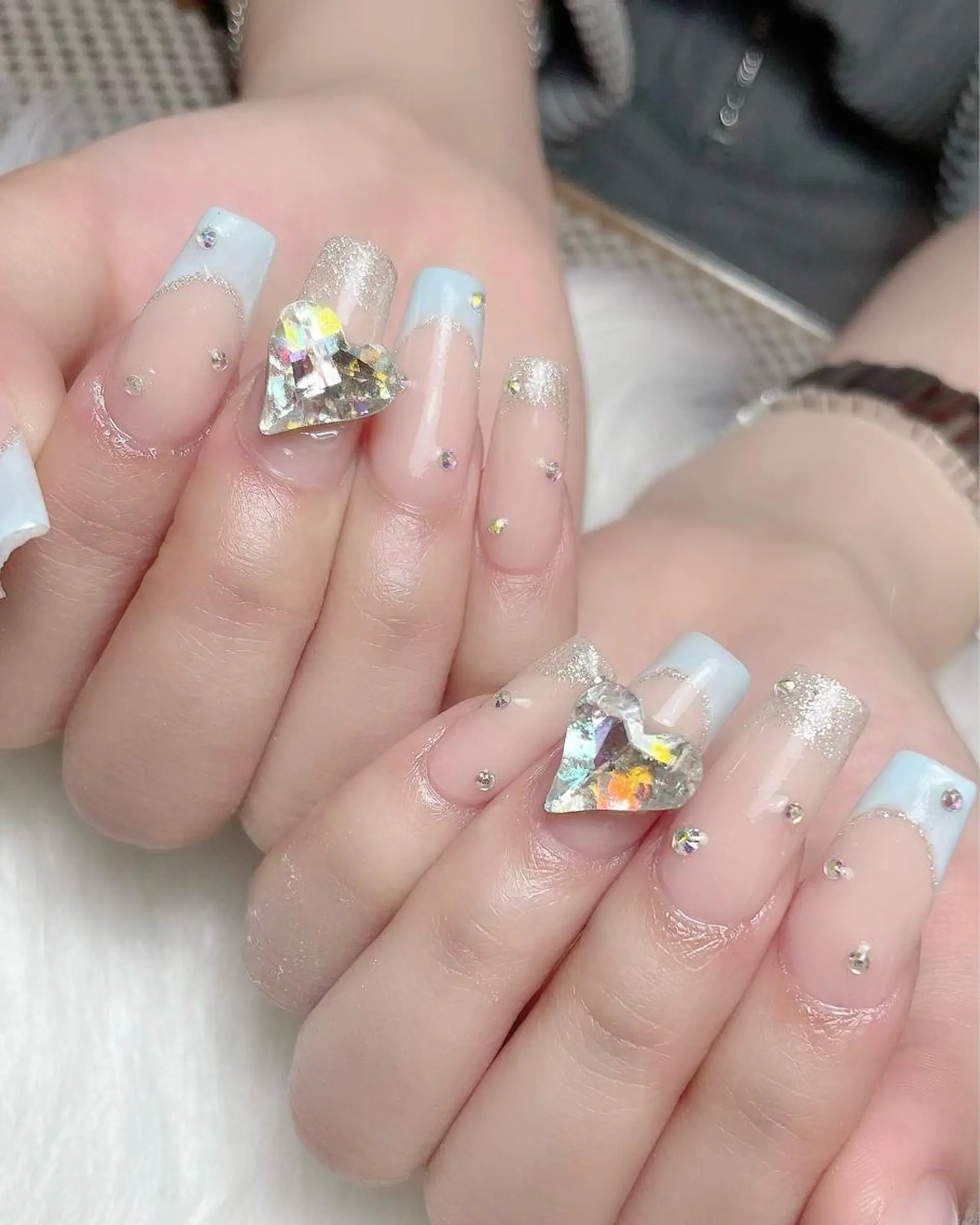 セミロング ハンドネイル Feel ‪‪☺︎‬Yuriaのネイルデザイン