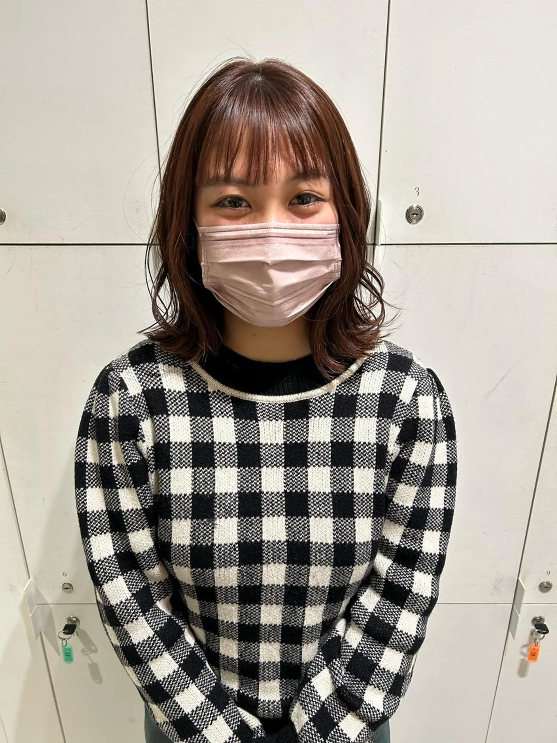 ミディアム ボブ 外ハネヘア カット 透明感カラー🫧 nanohaのヘアスタイル