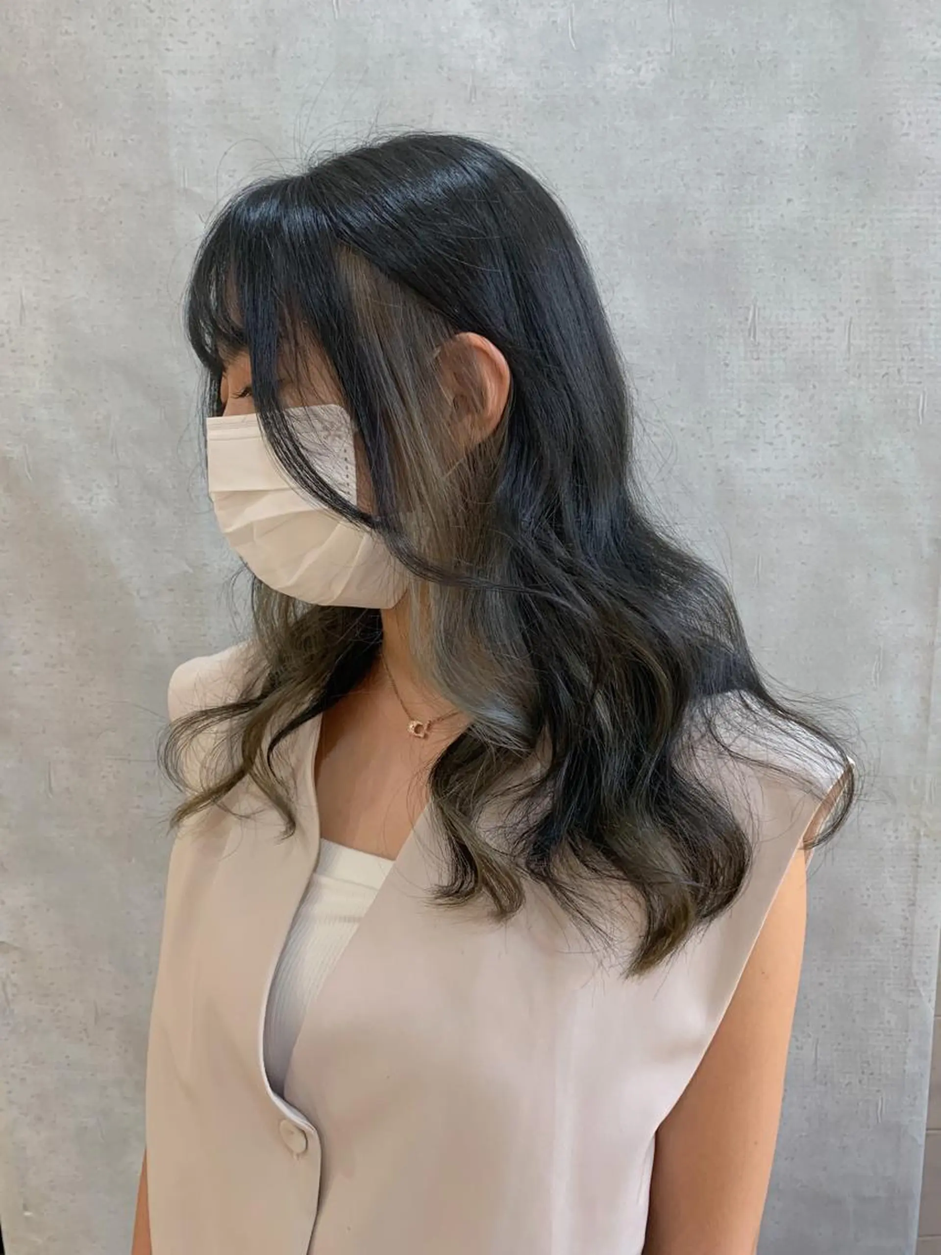 ロング カラー 鈴木 悠平のヘアスタイル