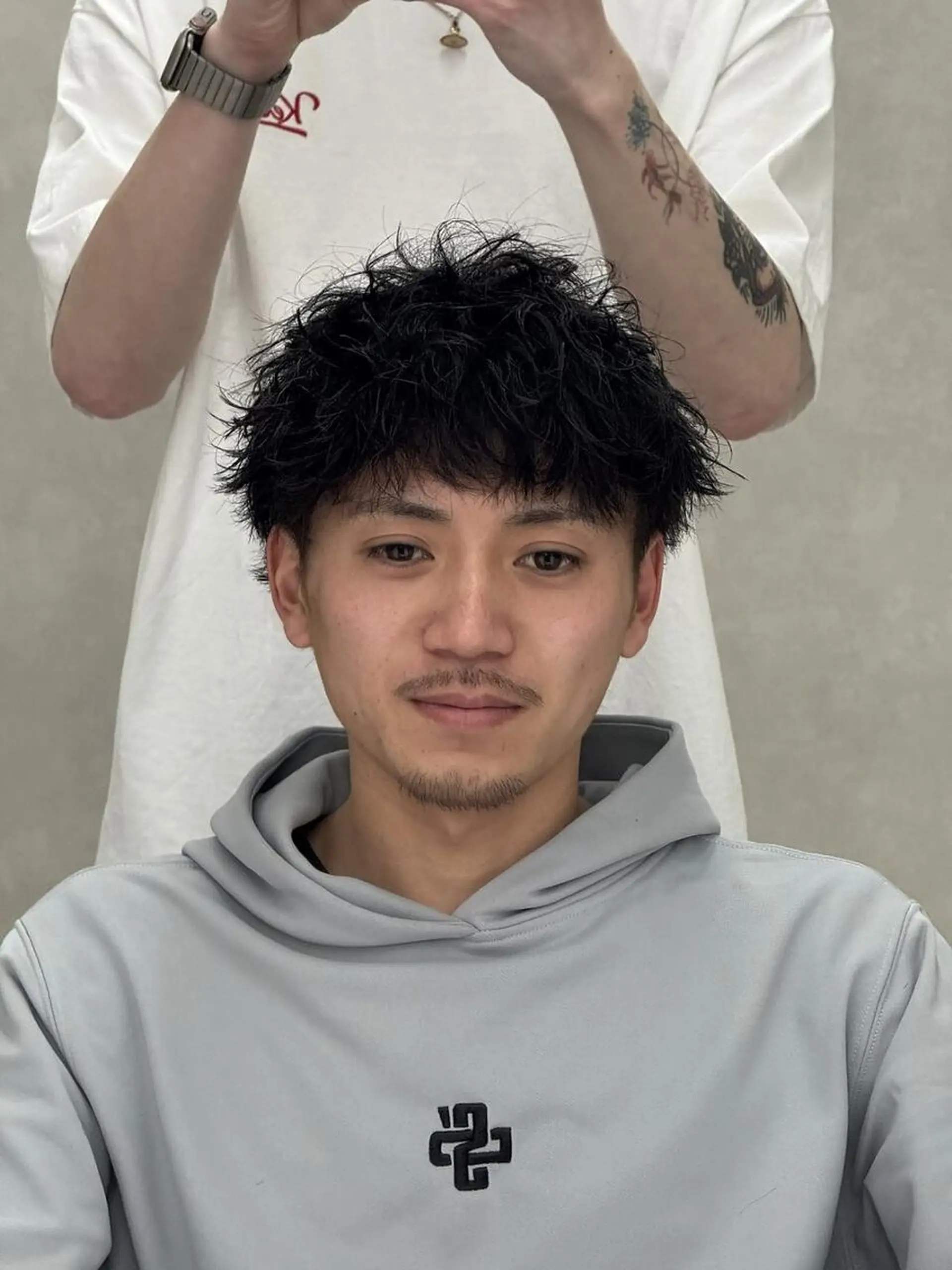 ショート パーマ メンズ ショートボブ メンズバレイヤージュ メンズブリーチ メンズハイライト メンズインナーカラー カット パーマ ROW 札幌のヘアスタイル