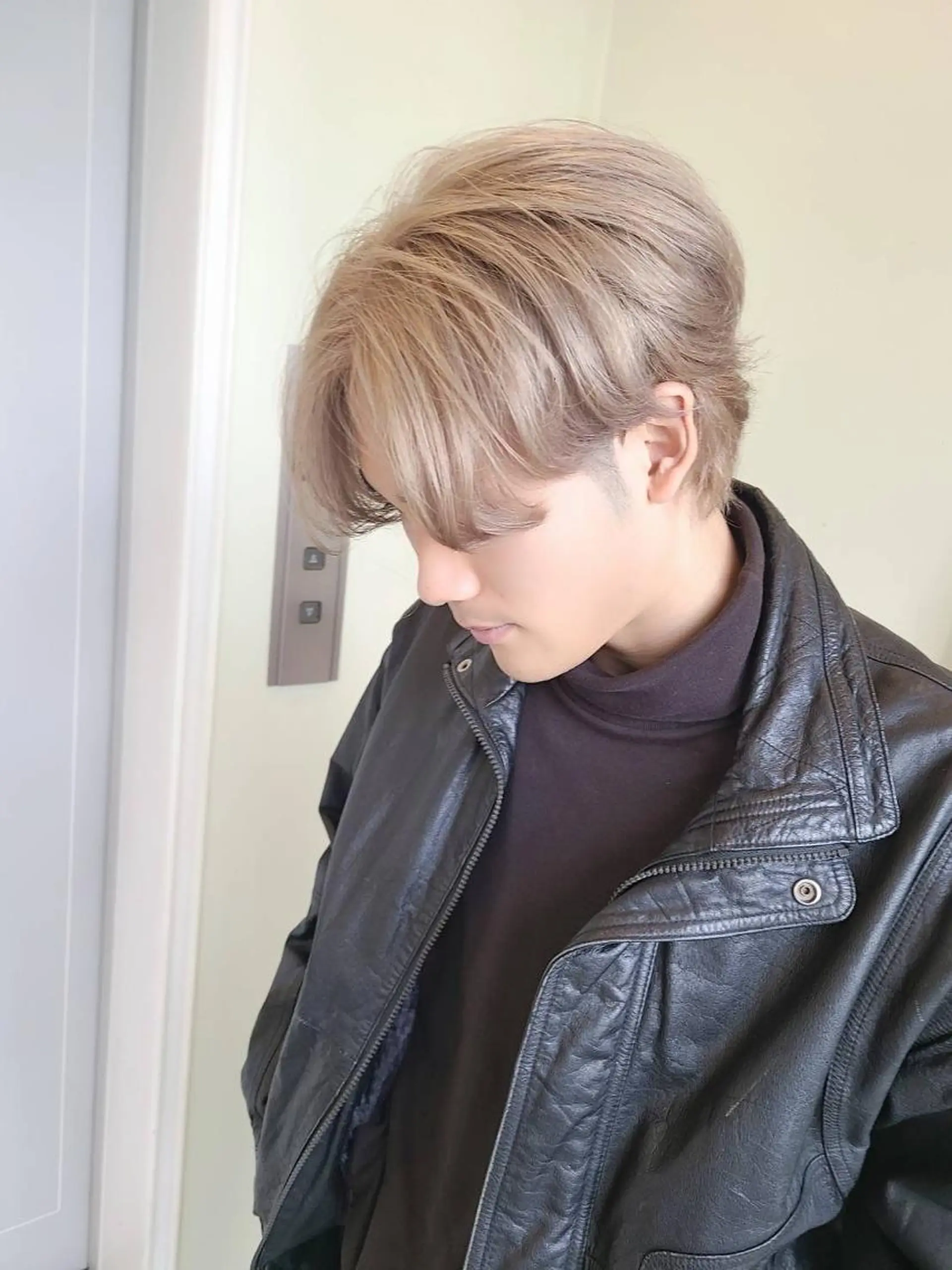 カラー メンズ セミロング ヘアケア特化型サロン newi 梅田のヘアスタイル