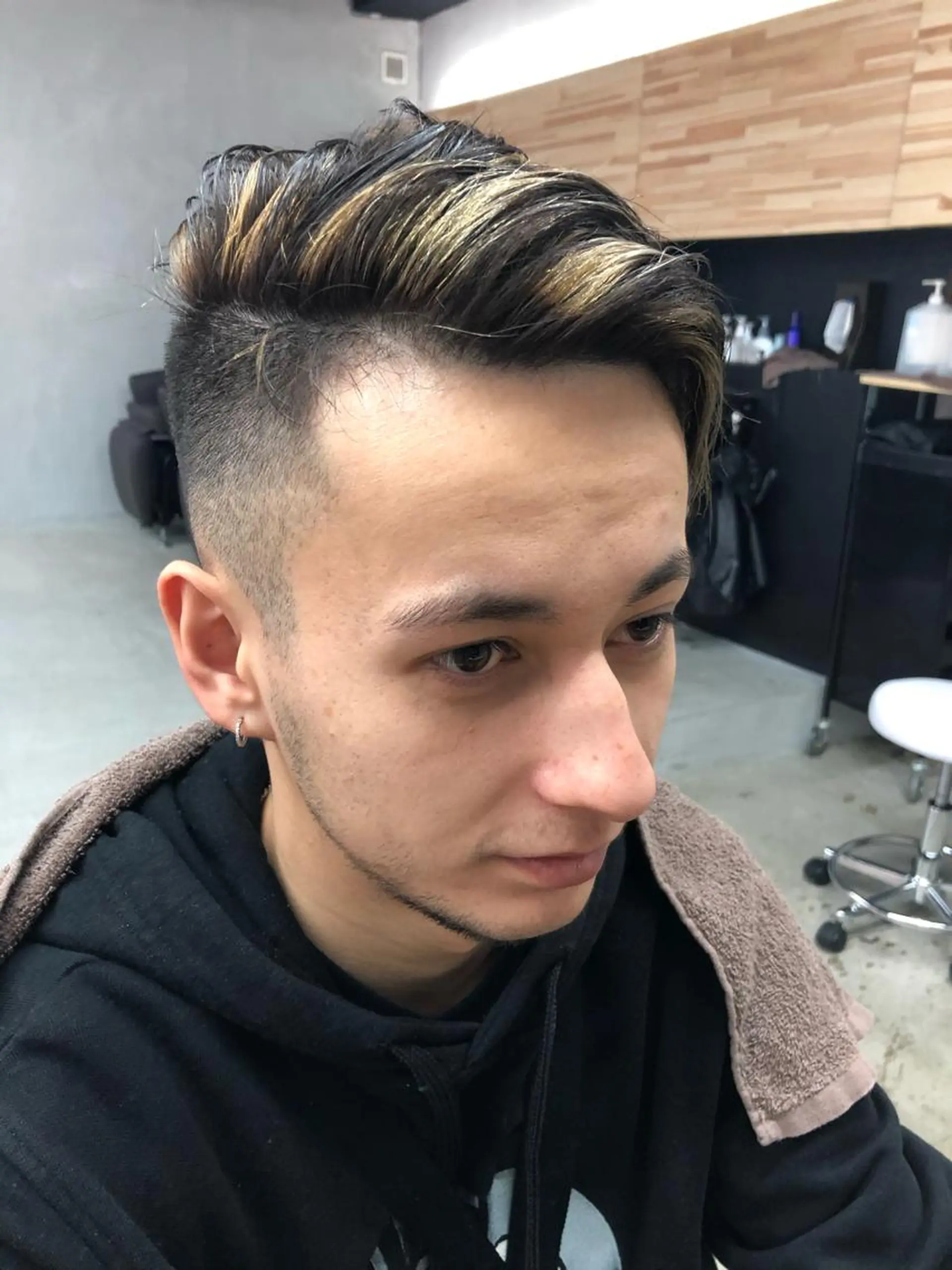 ショート カラー メンズ フェードカット N/デザインカラー 🌿ナギのヘアスタイル