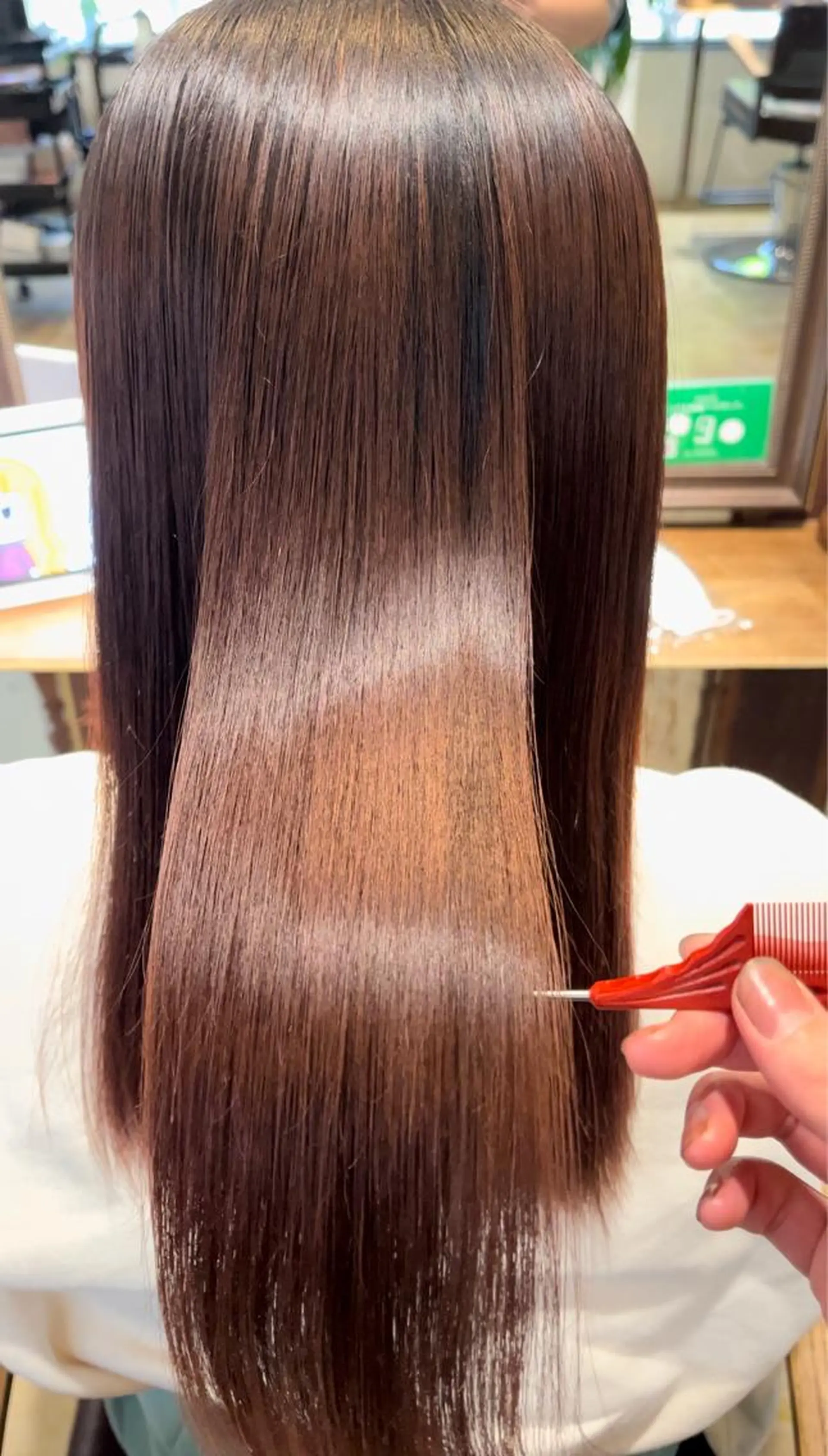 セミロング 縮毛矯正 えんぐちとも／透明感 カラー／博多ボブのヘアスタイル