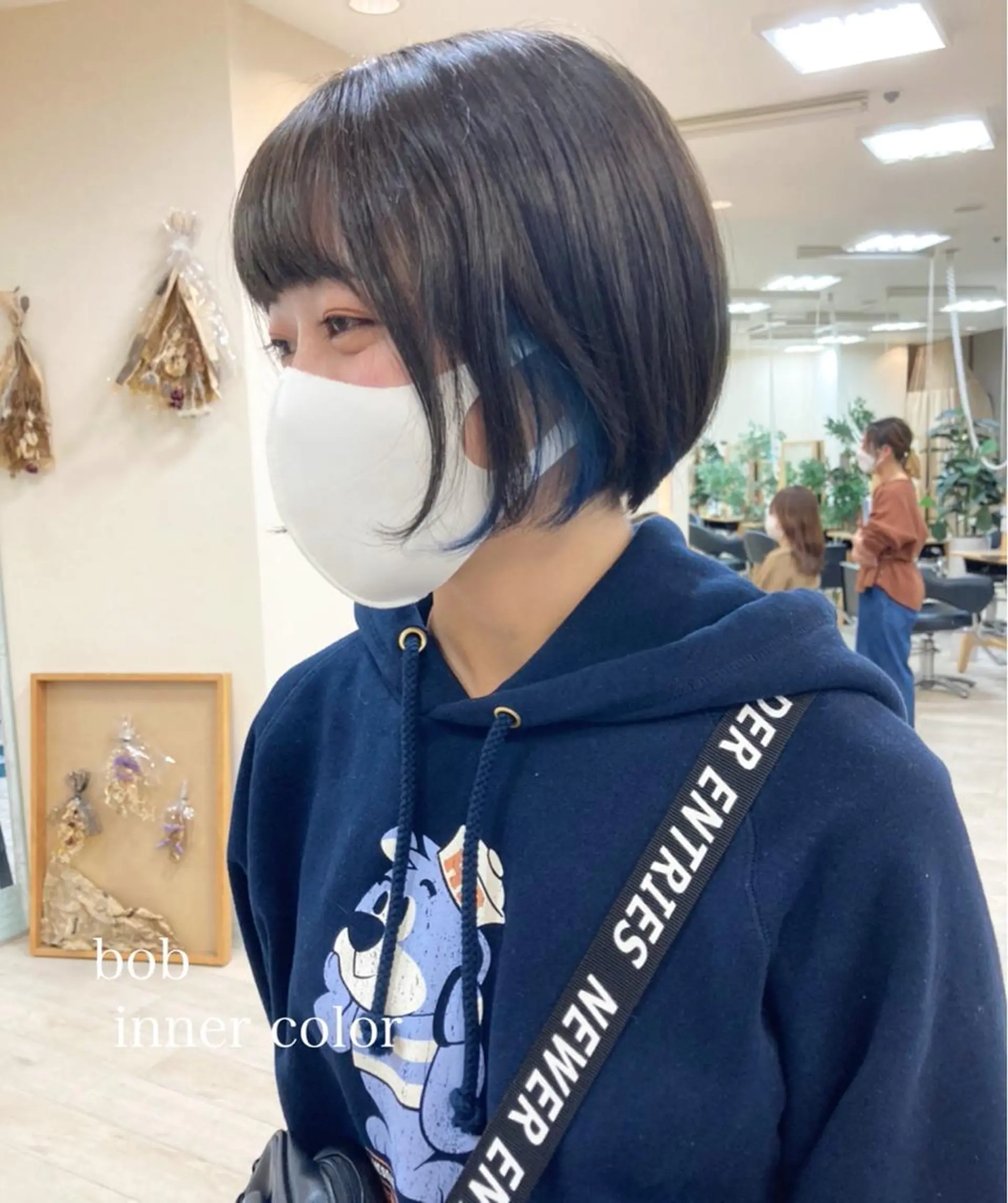 ショート カラー 切りっぱなしボブ ショートボブ ハンサムショート ブリーチ イヤリングカラー カット ヘアカラー トリートメント 初めてのショート お任せください✂️のヘアスタイル