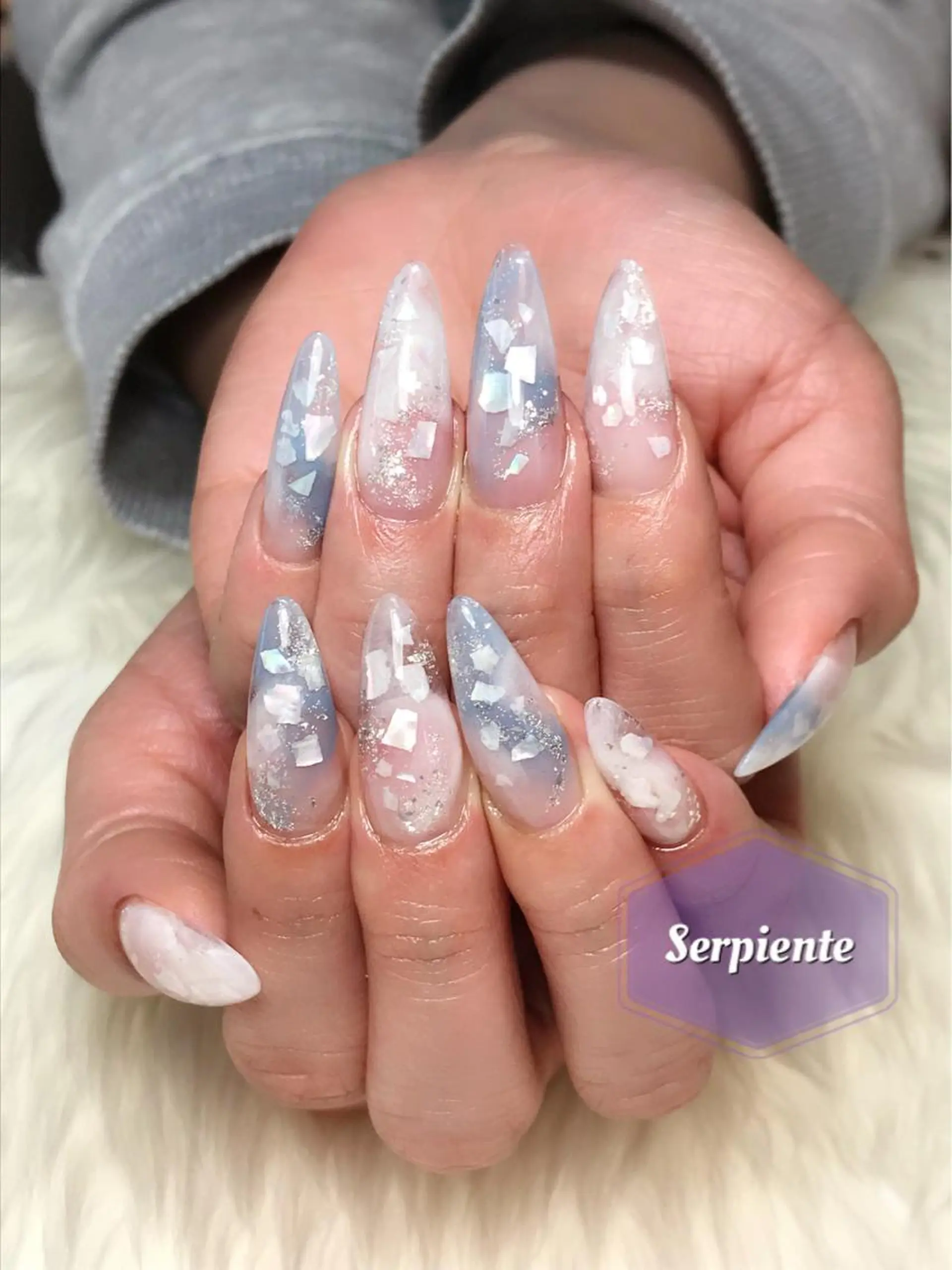 ネイル Nail salon Serpienteのネイルデザイン