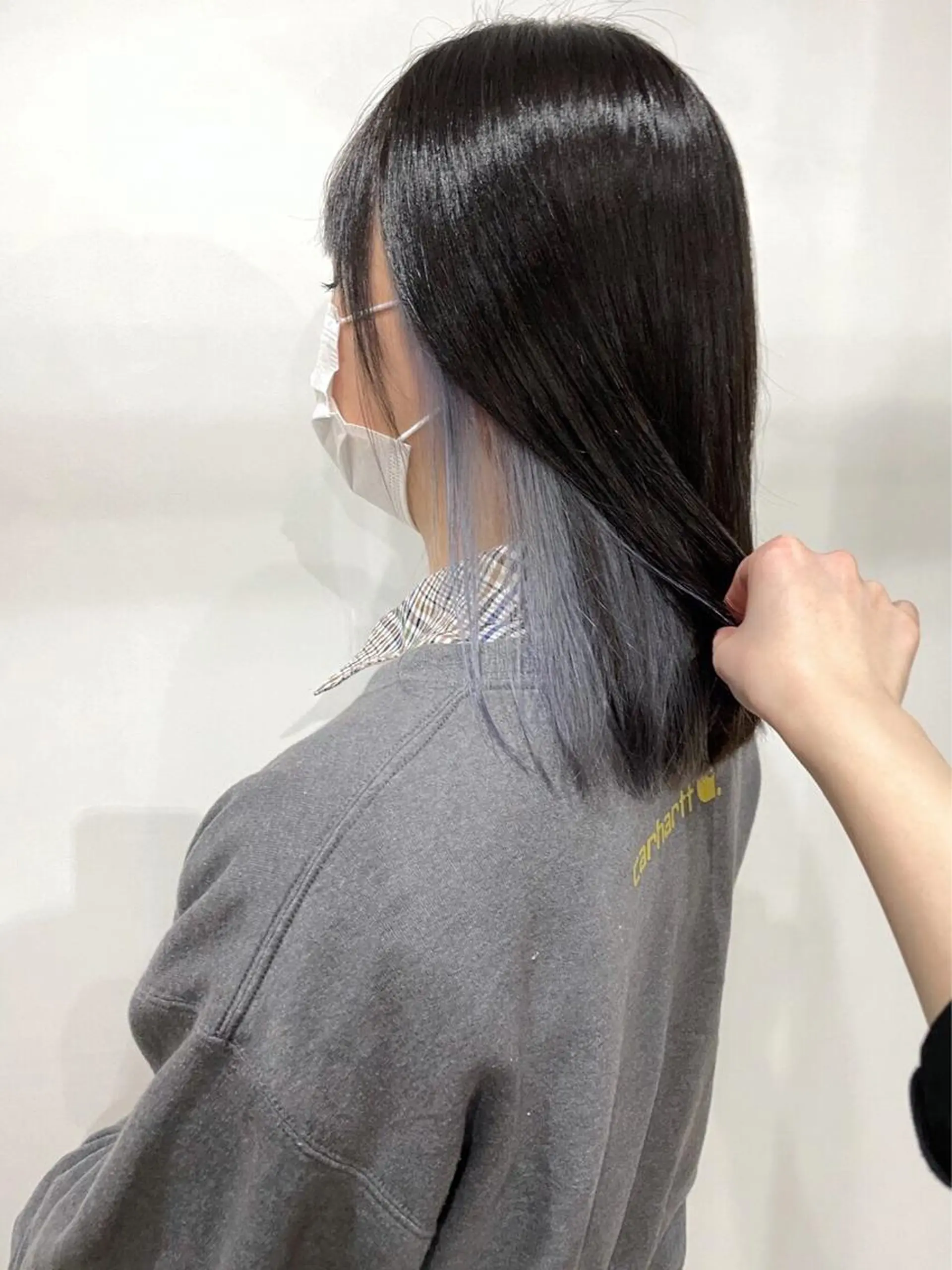 カラー white.梅田 デザインカラー🦄のヘアスタイル