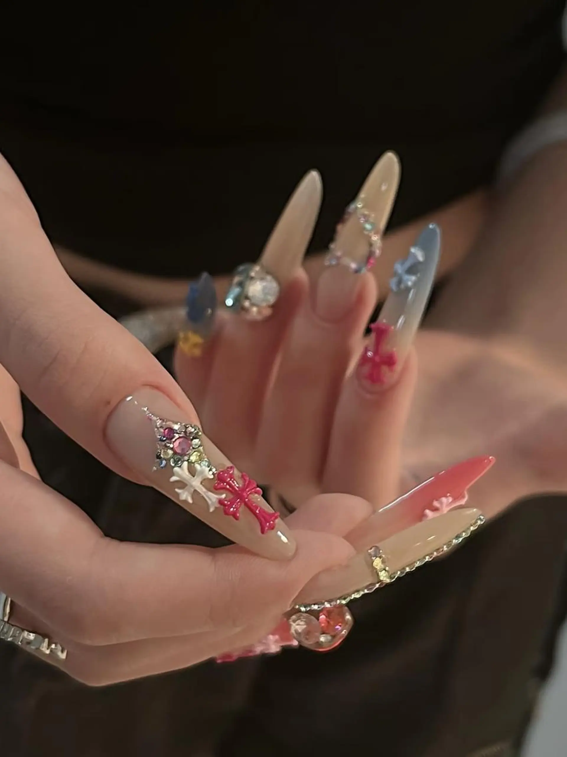 ネイル 持ち込み ハンドネイル One Plus Nail Salonのネイルデザイン