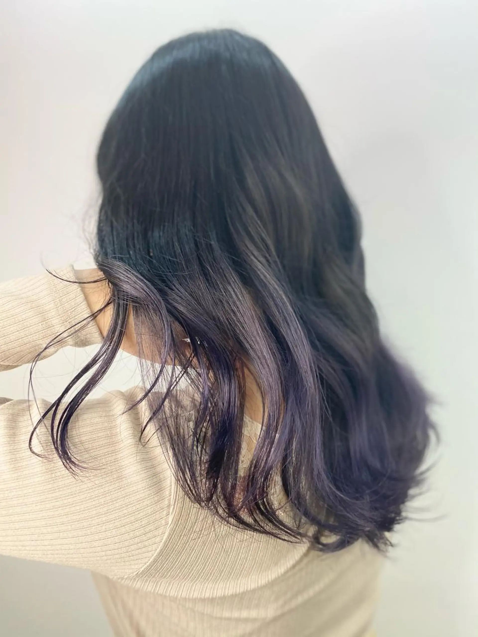 セミロング カラー グラデーションカラー パープルカラー opus 店長大和 レイヤー/赤み消しのヘアスタイル