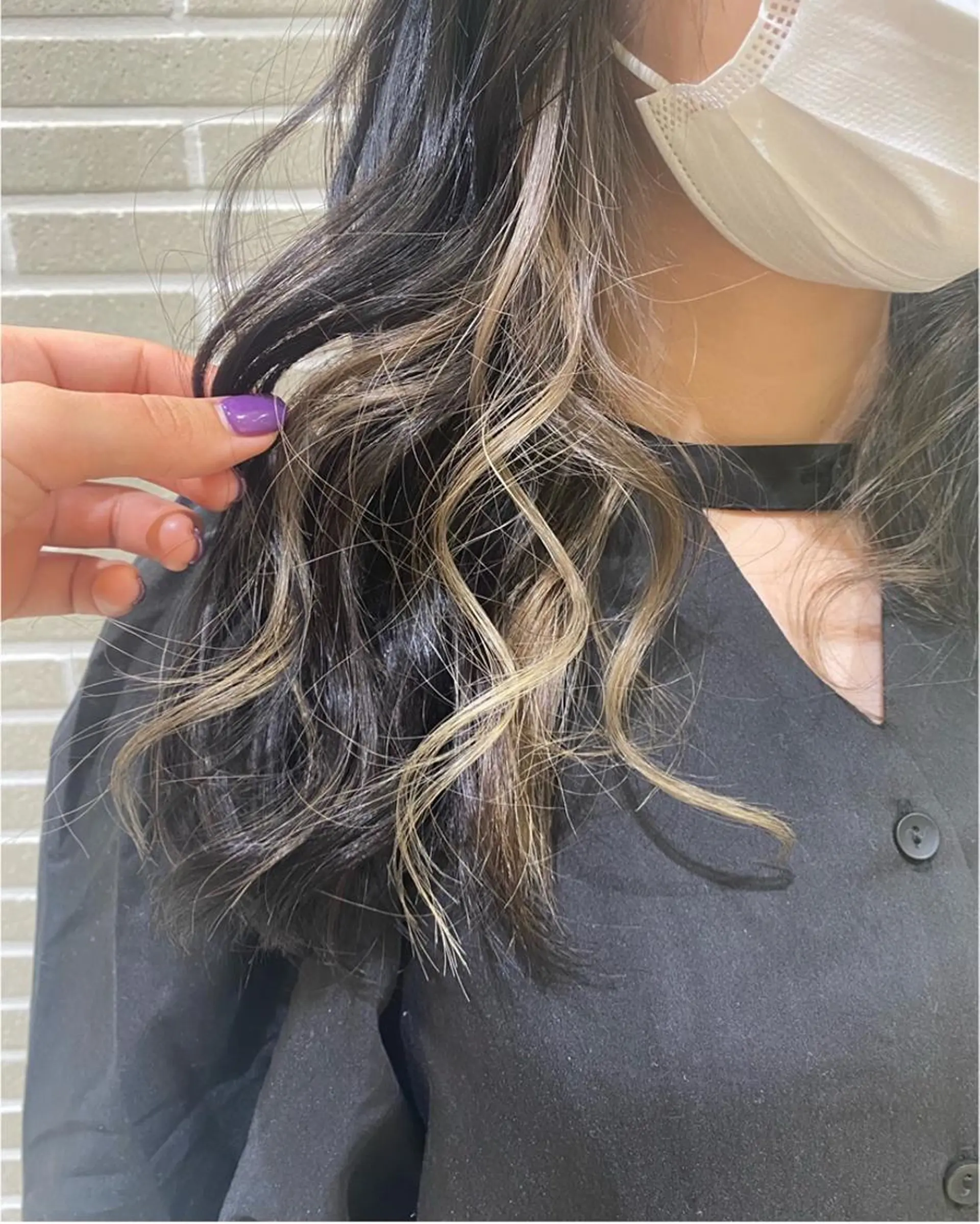 ロング ヘアカラー 植田 菜月のヘアスタイル