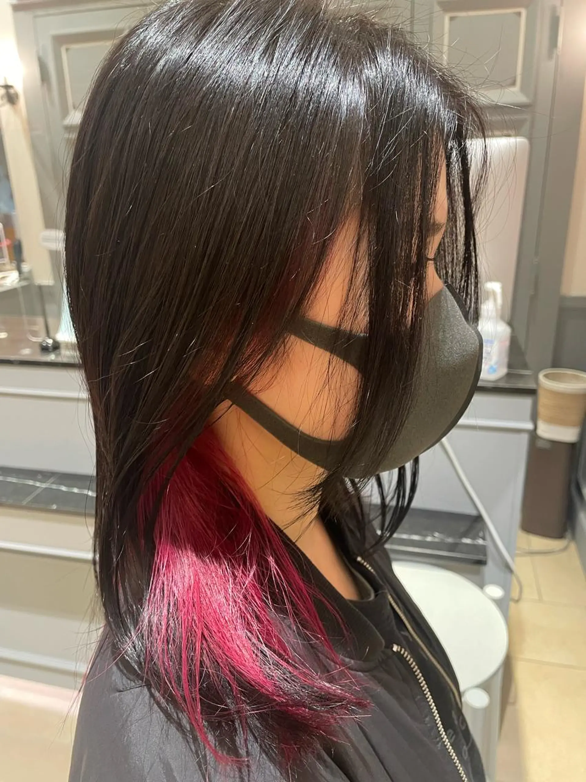 セミロング カットモデル ヨネダのヘアスタイル