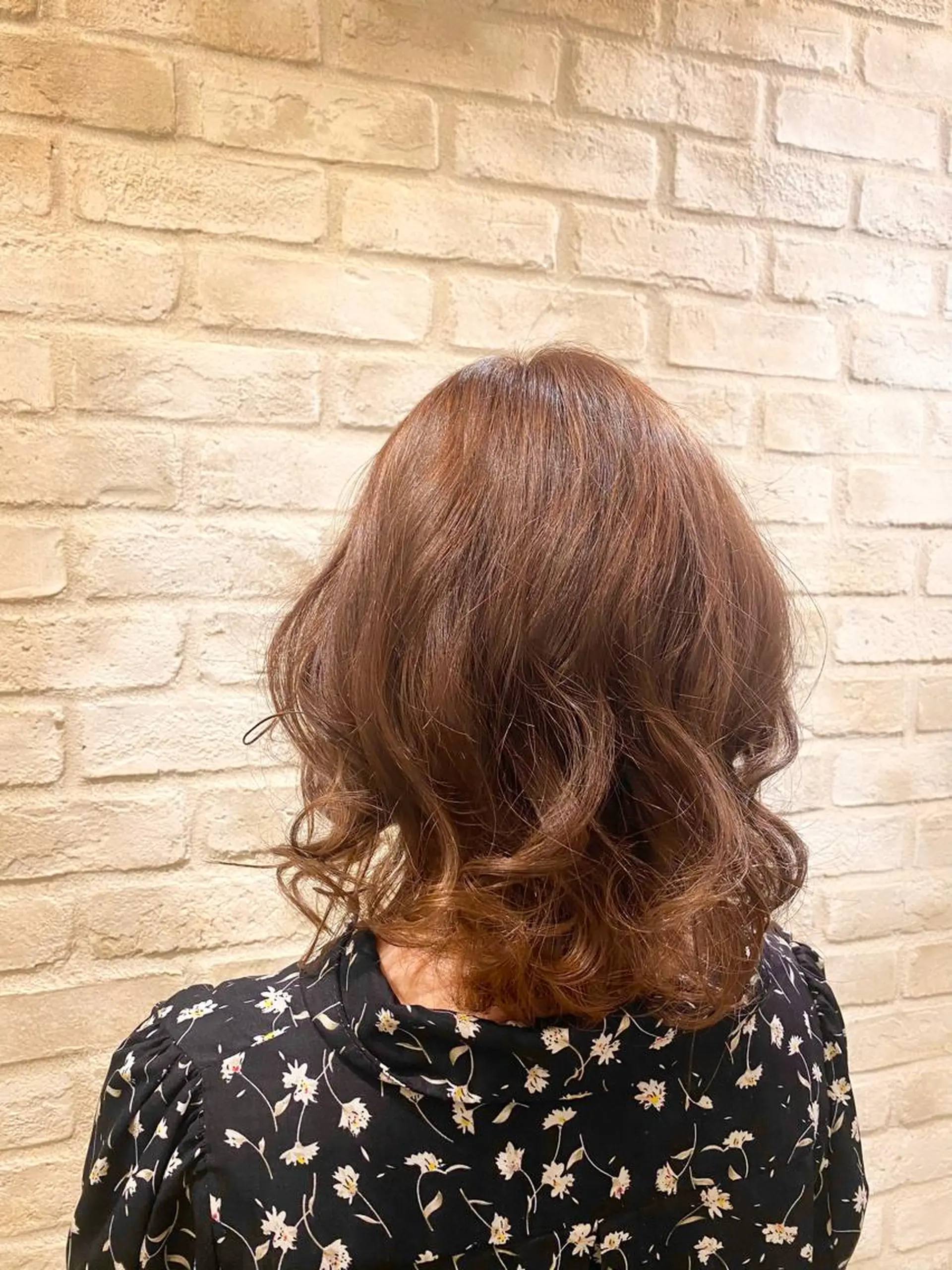 ミディアム カラー な つのヘアスタイル