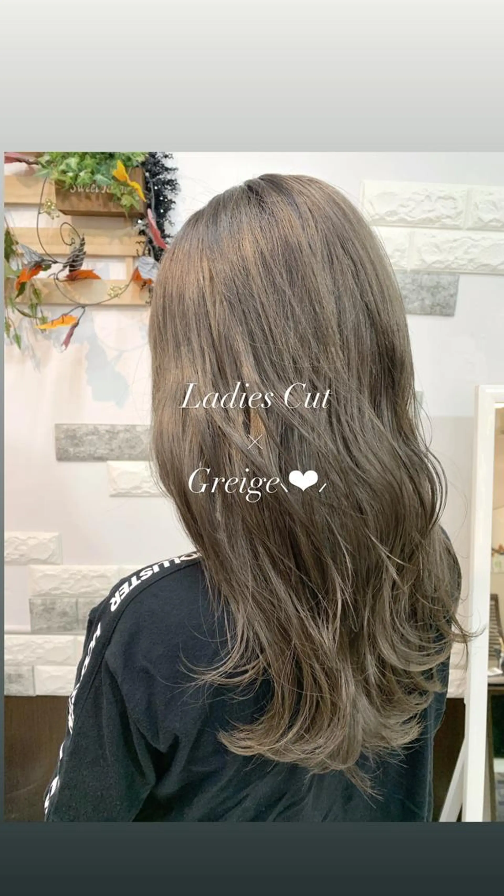 セミロング カラー ブリーチ グレージュ 大人デザイン 🍃MORIKA🍃のヘアスタイル