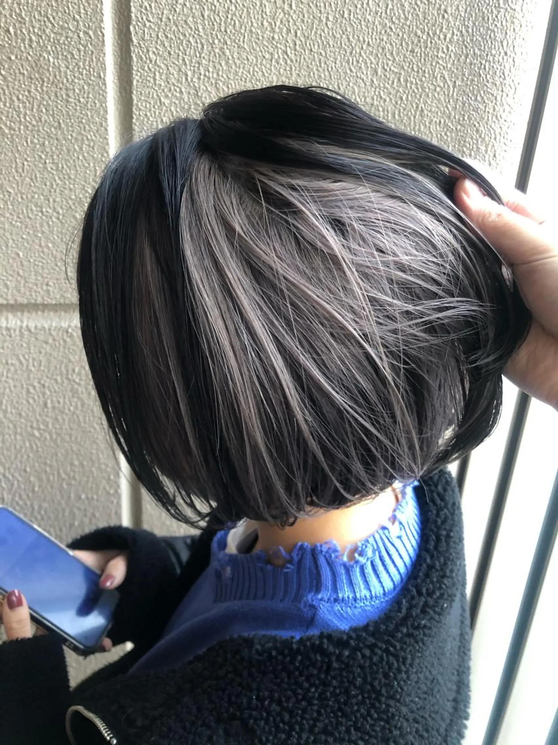 ショート カラー アディクシーカラー シルバー ホワイトシルバー ✨透け感カラー✨ 上村一樹のヘアスタイル