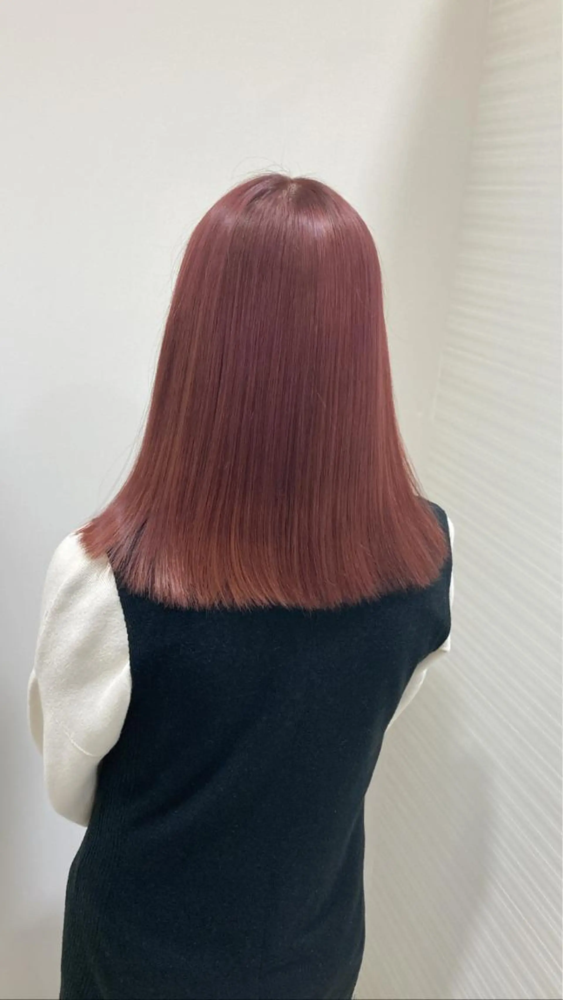 ショート ヘアカラー 早瀬 大地のヘアスタイル