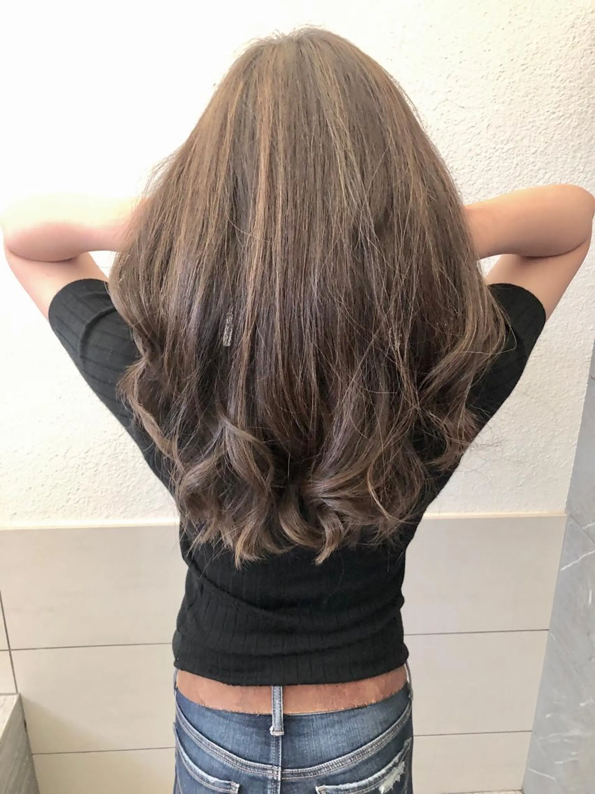 セミロング カラー ヘアカラー 宮下 耕平のヘアスタイル