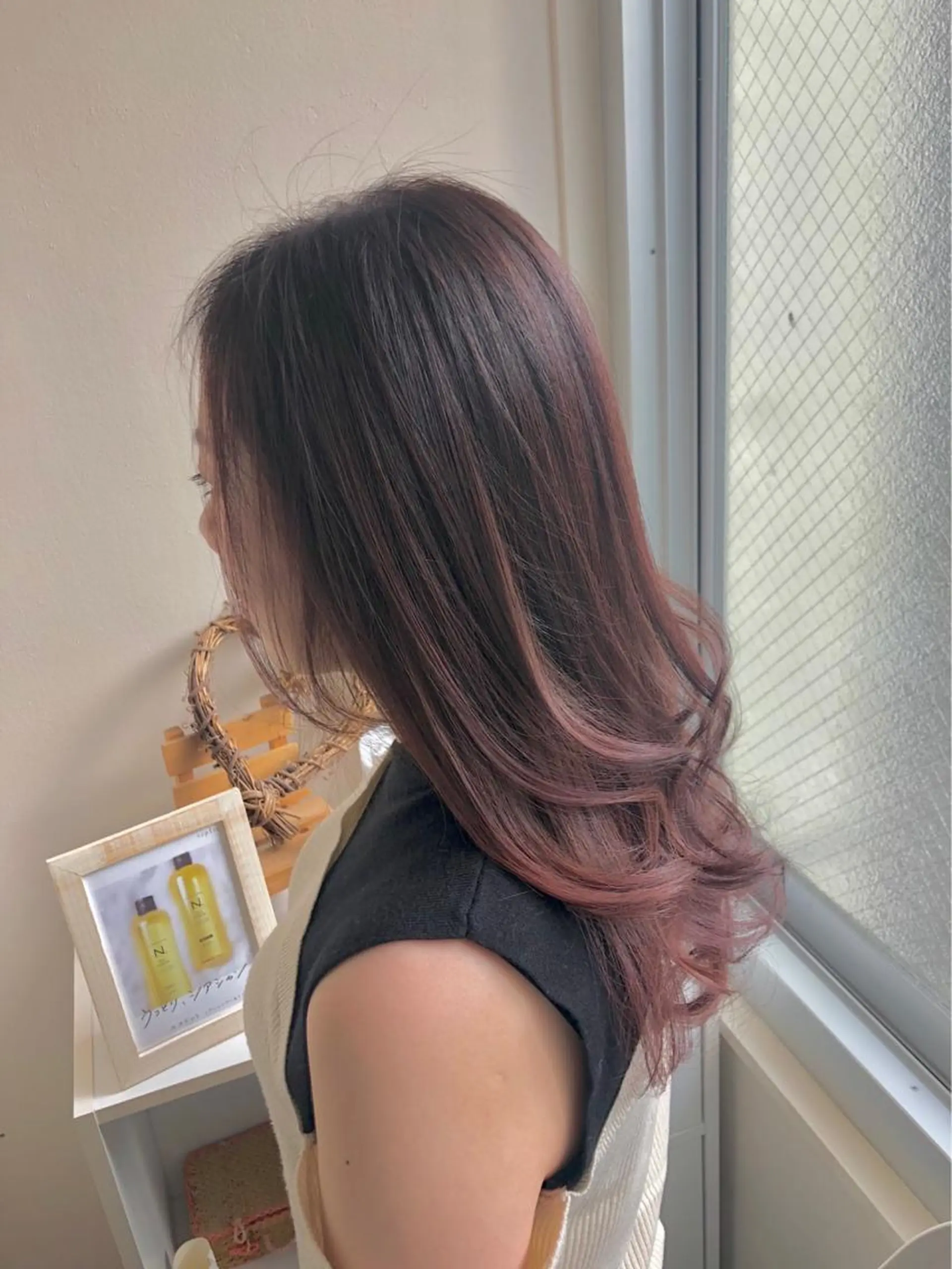 ロング カラー バレイヤージュ レイヤーカット . NANAのヘアスタイル