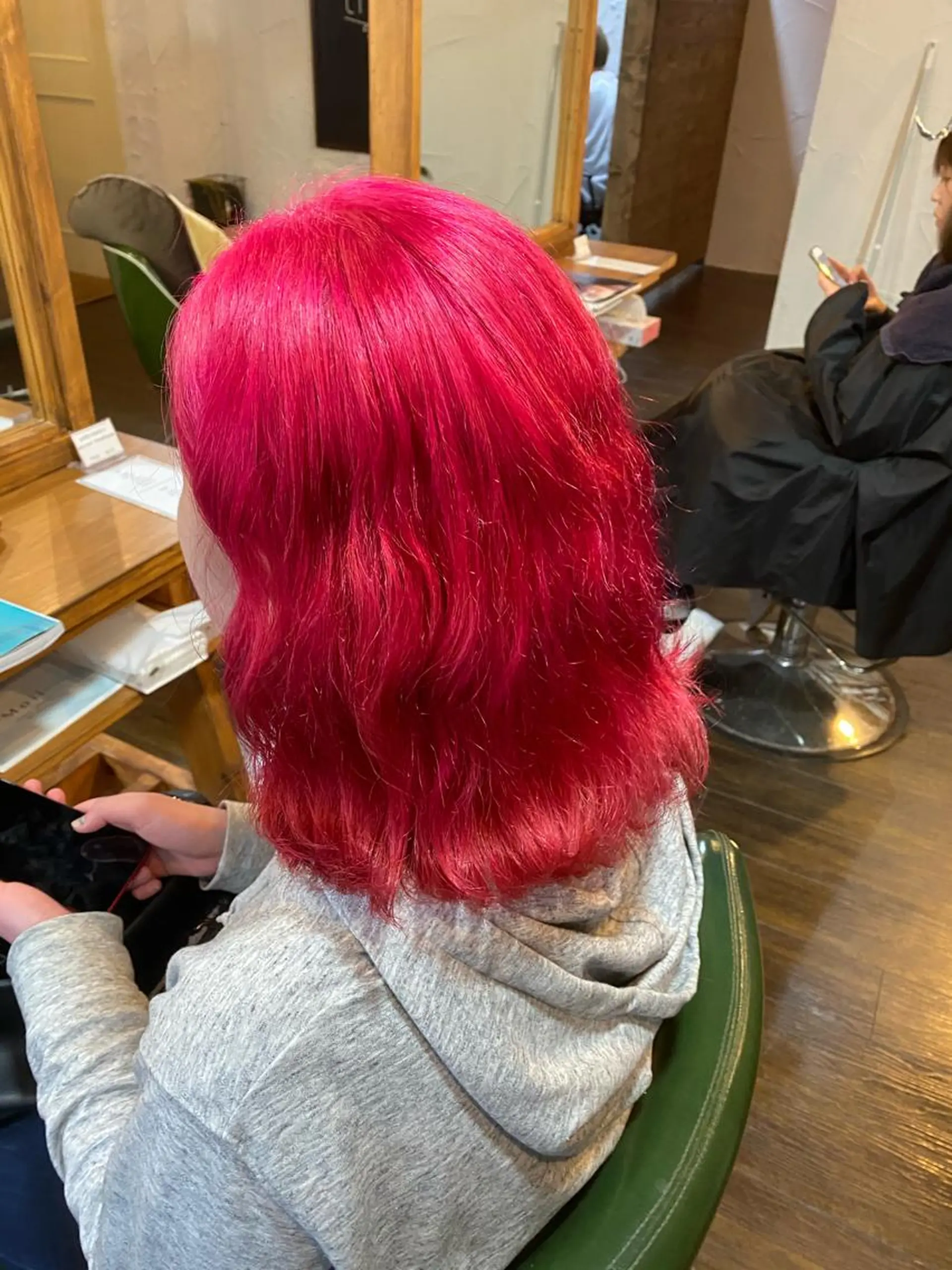 カラー 渋田 ゆかりのヘアスタイル