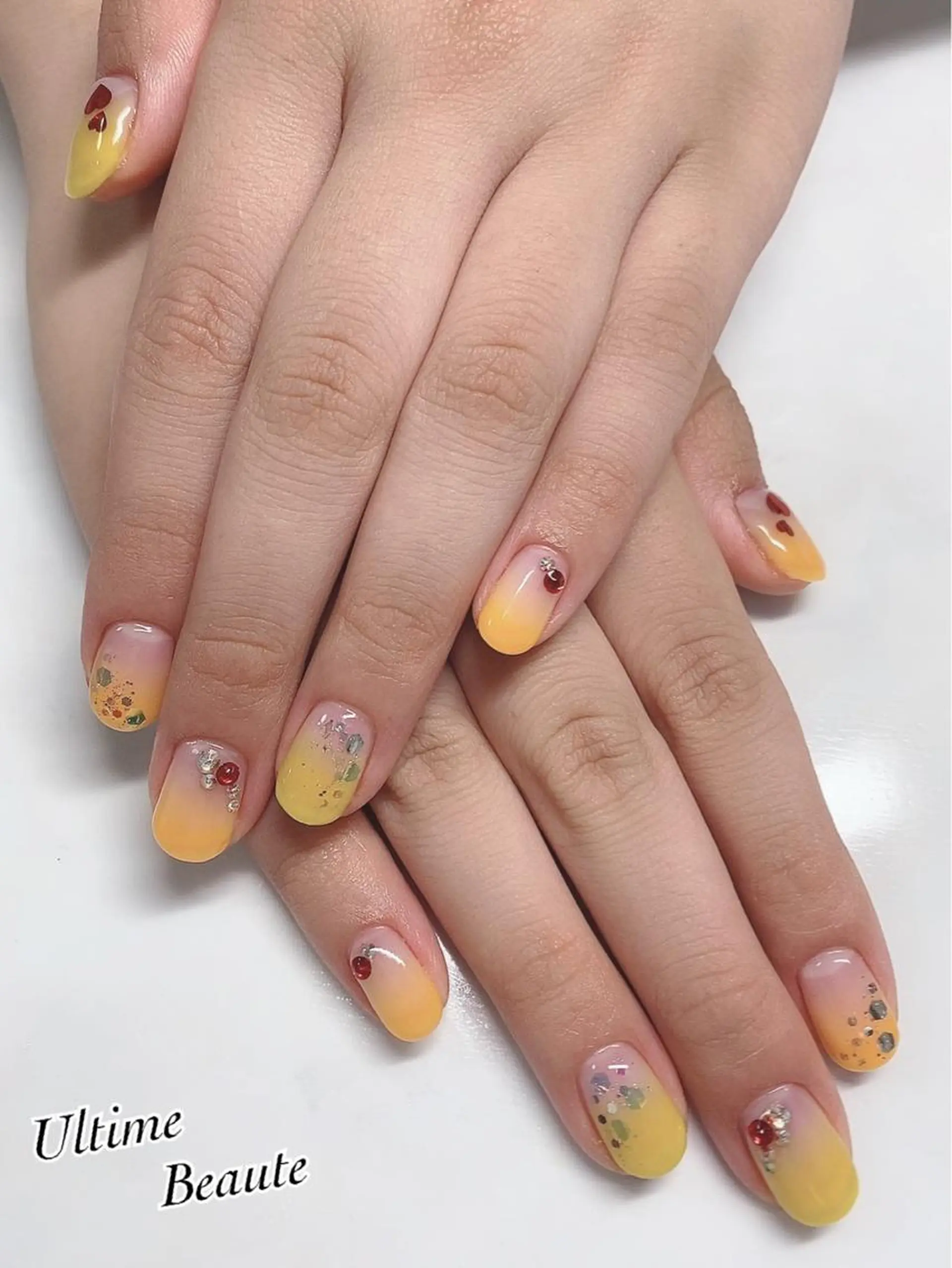 ネイル グラデーション オレンジ 黄色 石塚 亜矢加のネイルデザイン