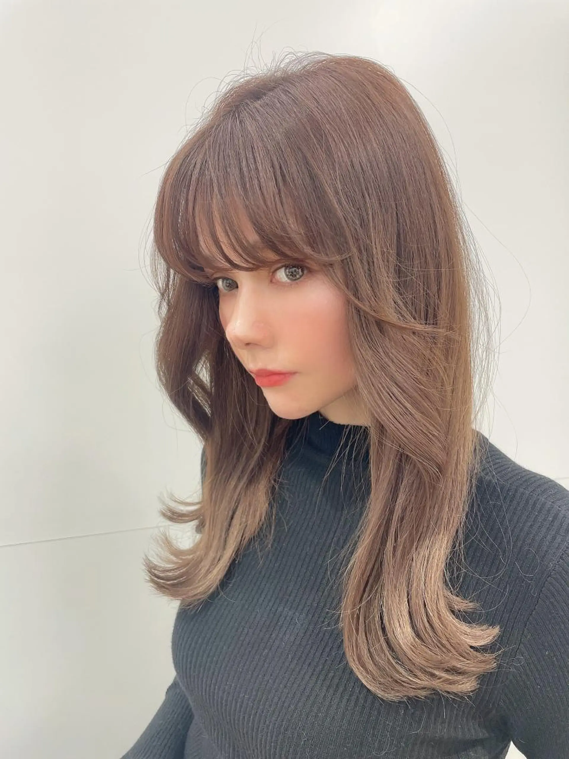 セミロング カラー ヘアアレンジ トレンド眉🫧🪄 kumiの眉毛・アイブロウイメージ