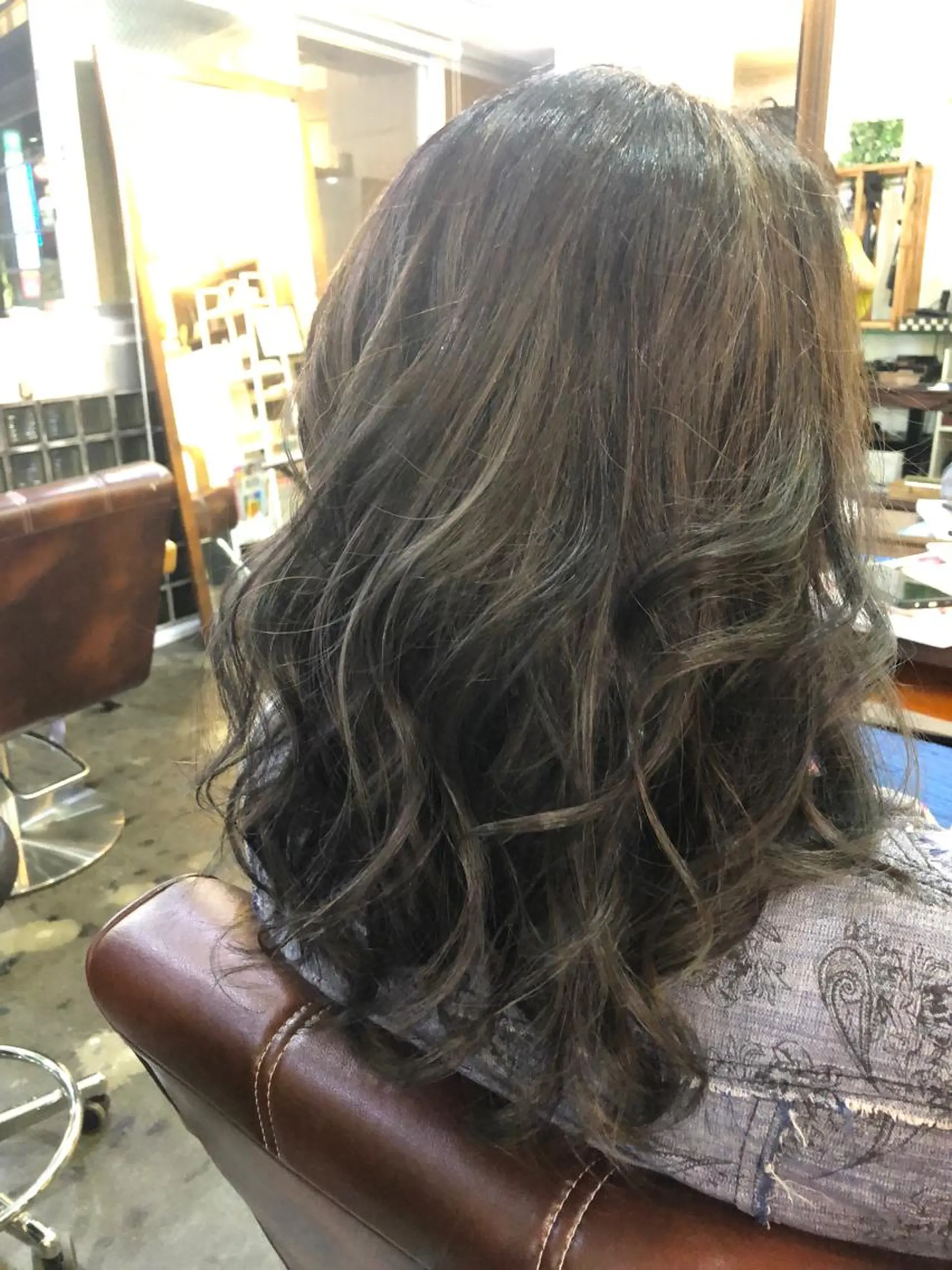 セミロング 吉田 典弘のヘアスタイル