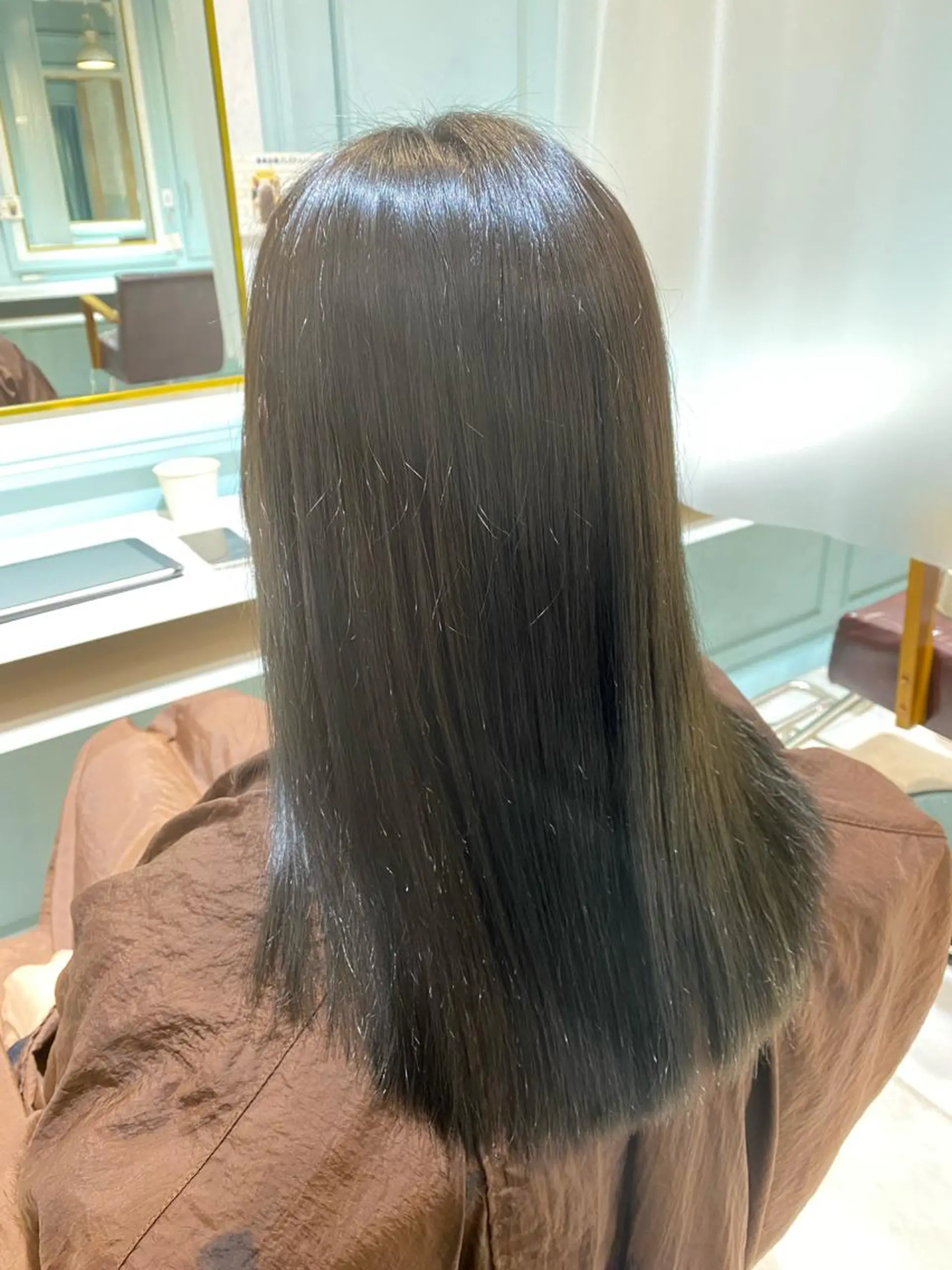 セミロング 小口 晃のヘアスタイル