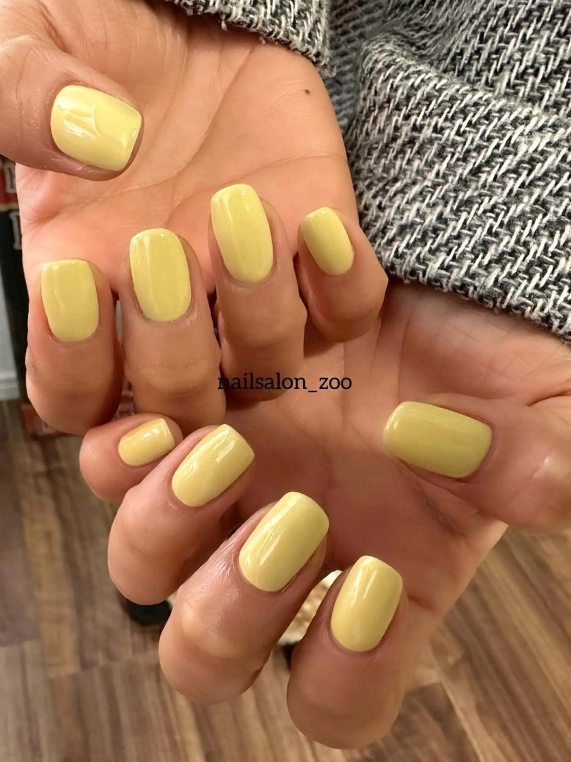 ネイル ニュアンスネイル ワンカラーネイル パステルネイル 春ネイル 黄色 ハンドネイル Nroom. /はるのネイルデザイン