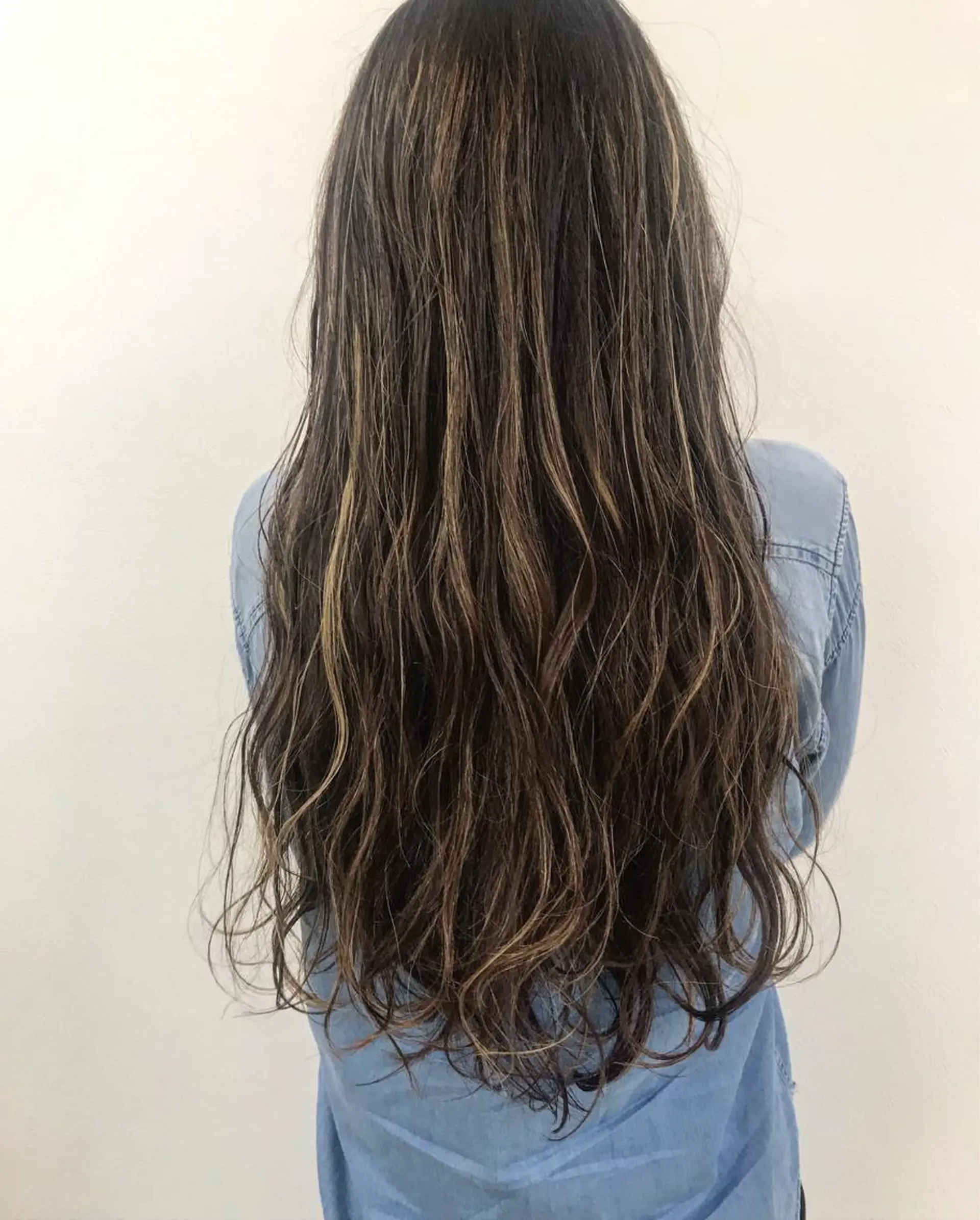 ロング カット 縮毛矯正 HBLディプロマ所有 AZUSAのヘアスタイル