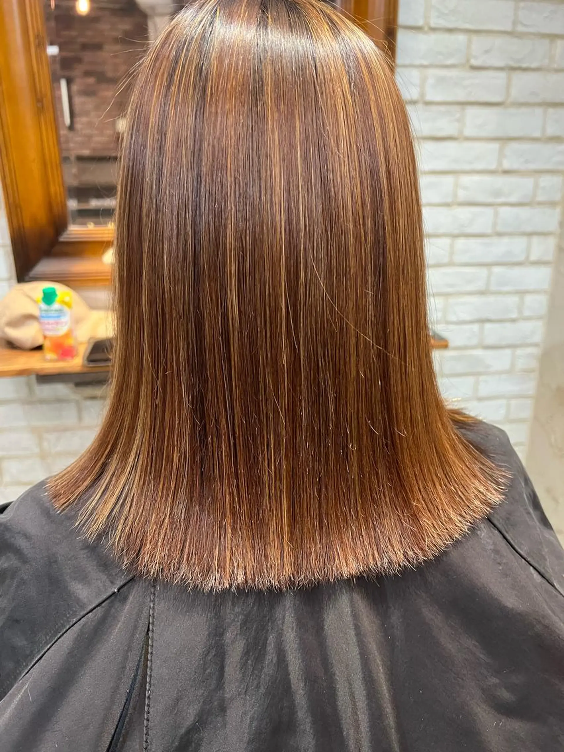 ミディアム カラー ハイライトカラー ハイライト 毛谷 嘉明/ブリーチカラーのヘアスタイル