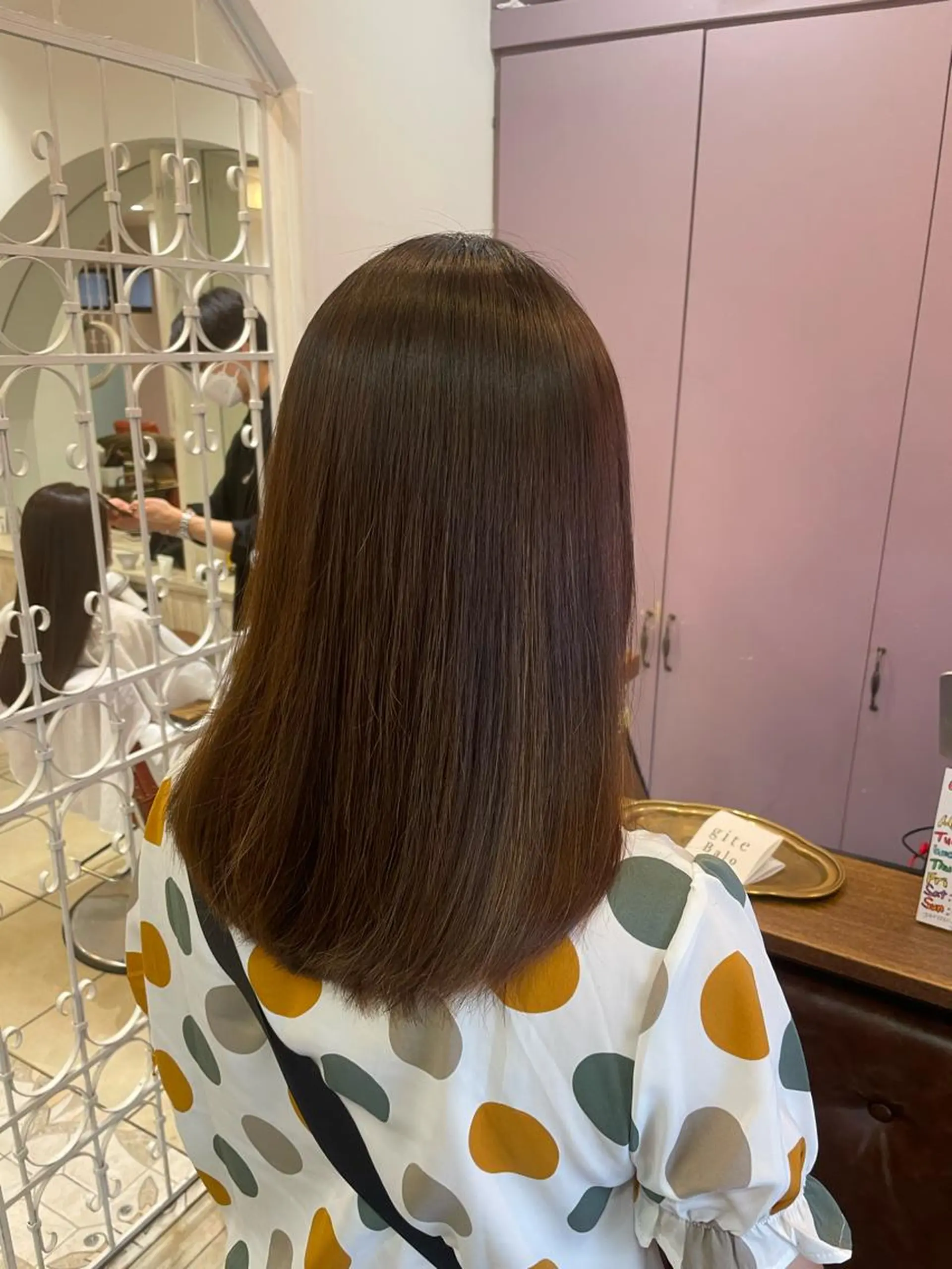 ミディアム カラー \脱・うねり& 広がり/gite菊のヘアスタイル