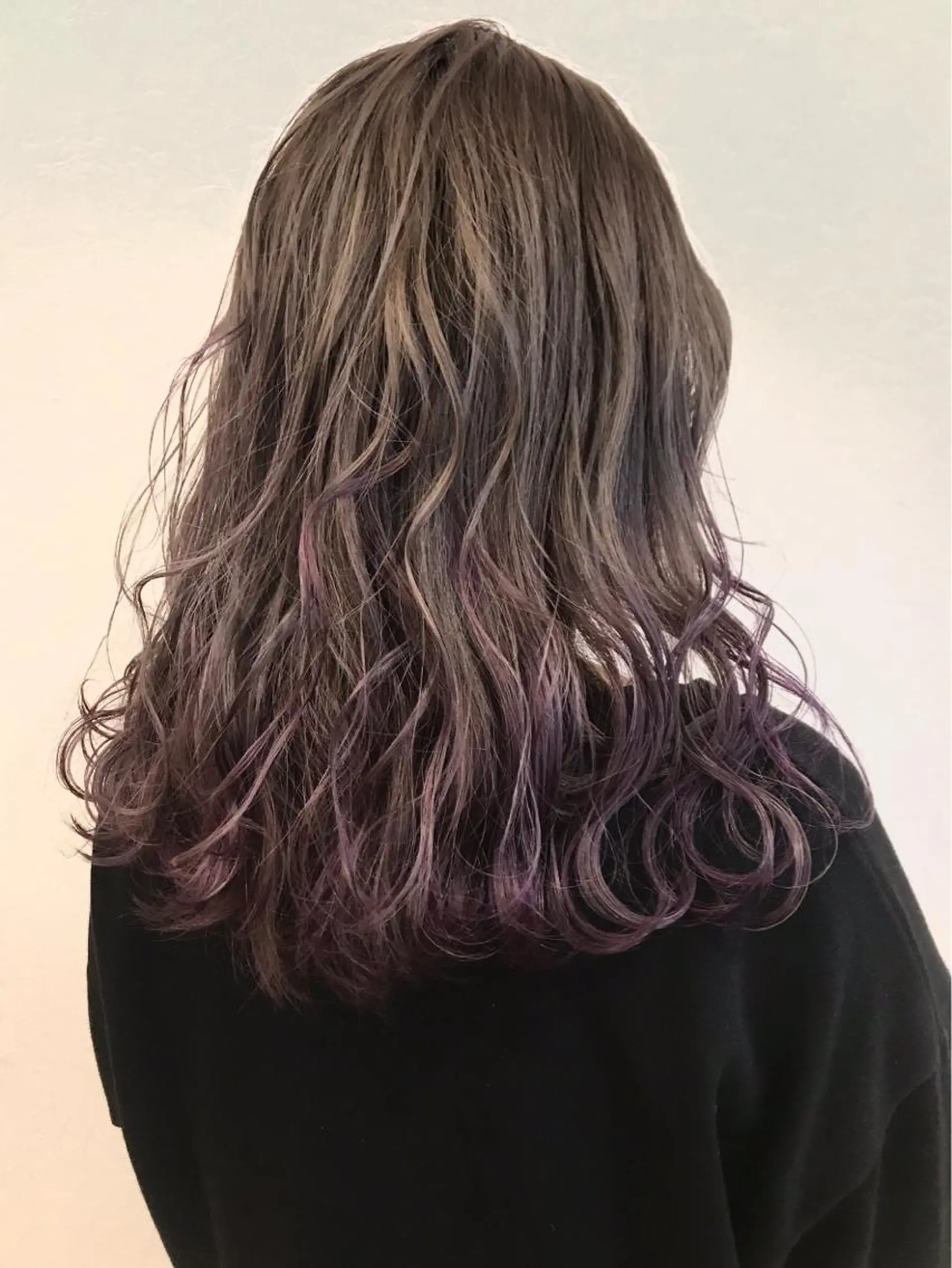 セミロング カラー グレージュ ラベンダーカラー 杉田 健太のヘアスタイル