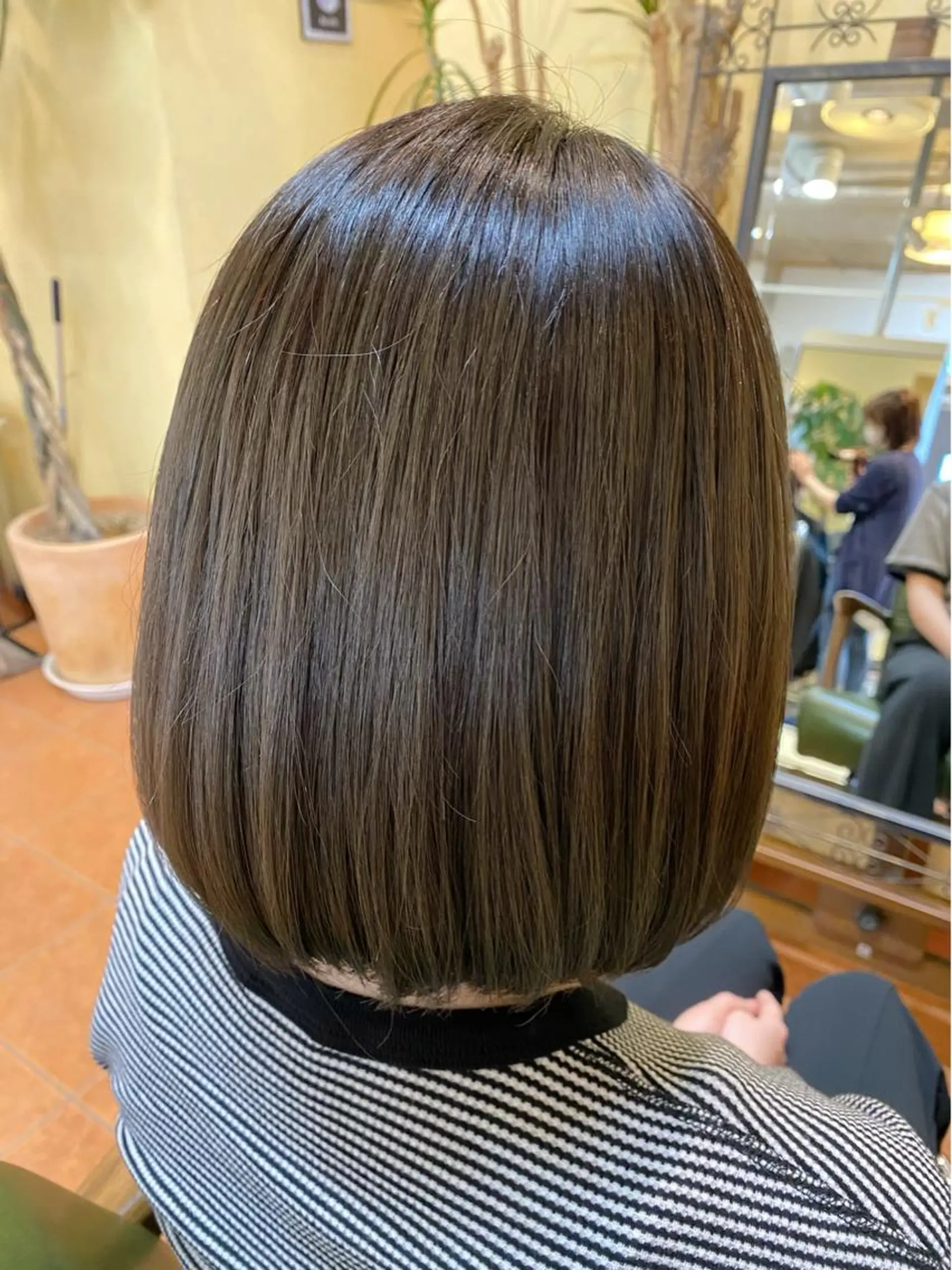 ショート カラー 石井 佑樹のヘアスタイル