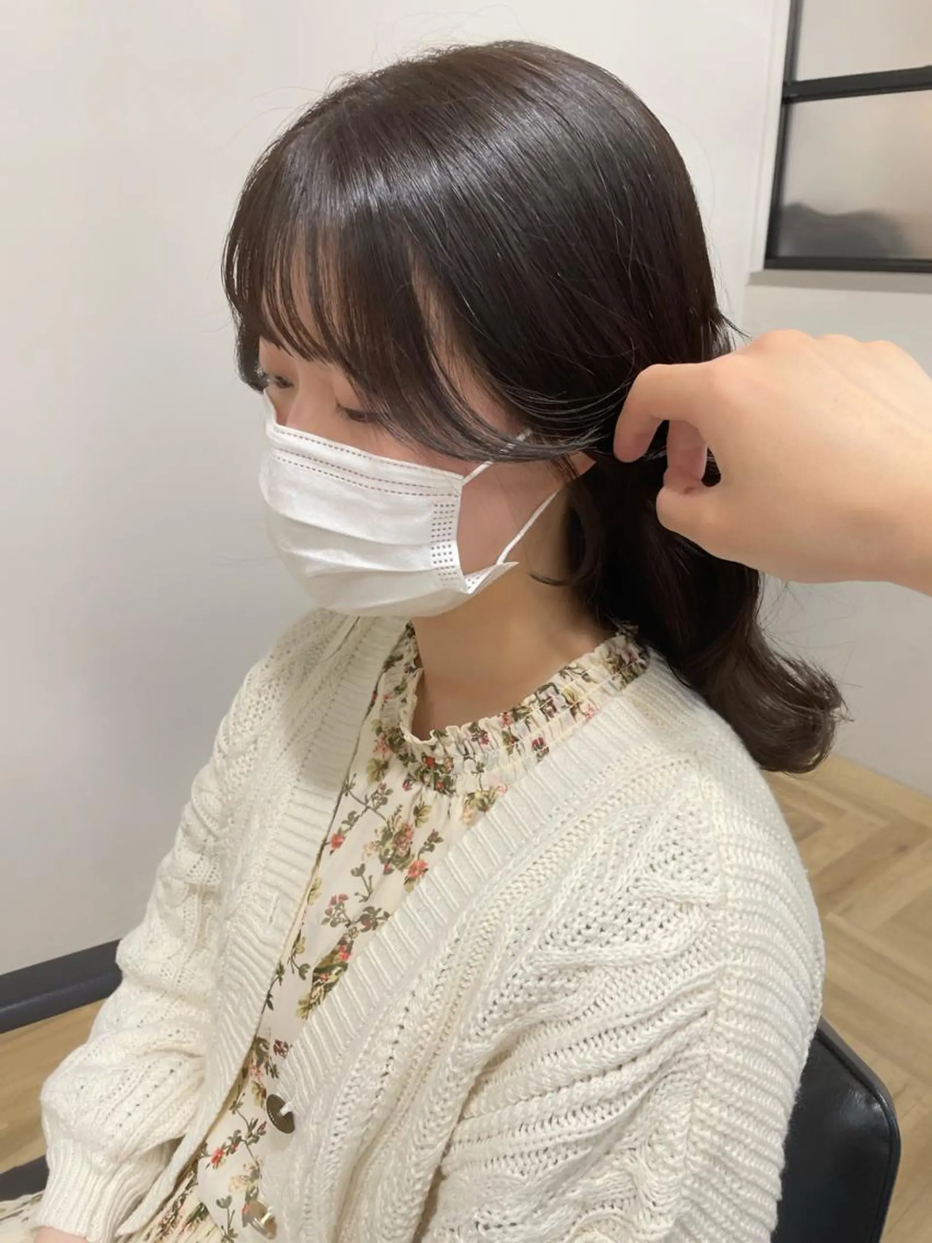 ミディアム カラー アッシュ 黒髪 ブリーチ ブルーカラー ブルーブラック オリーブカラー 特化　　kaiのヘアスタイル