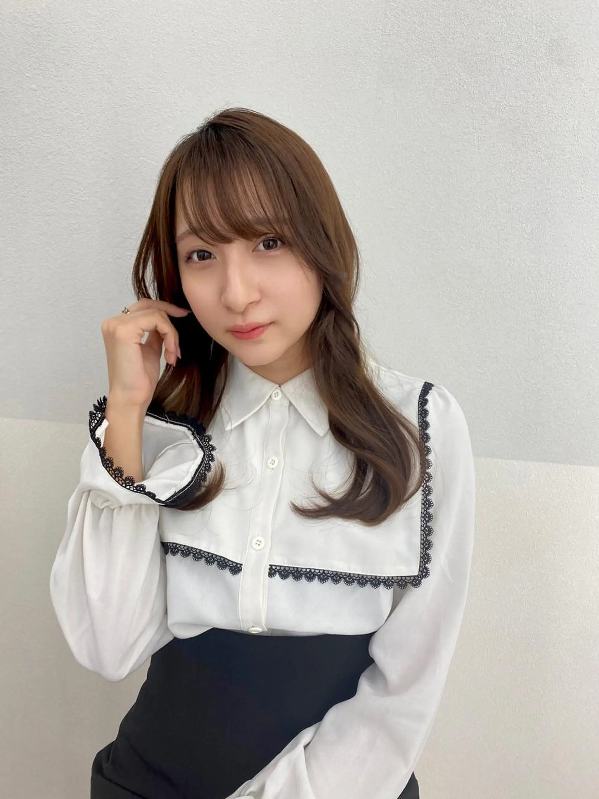 セミロング 山本 紗代のヘアスタイル