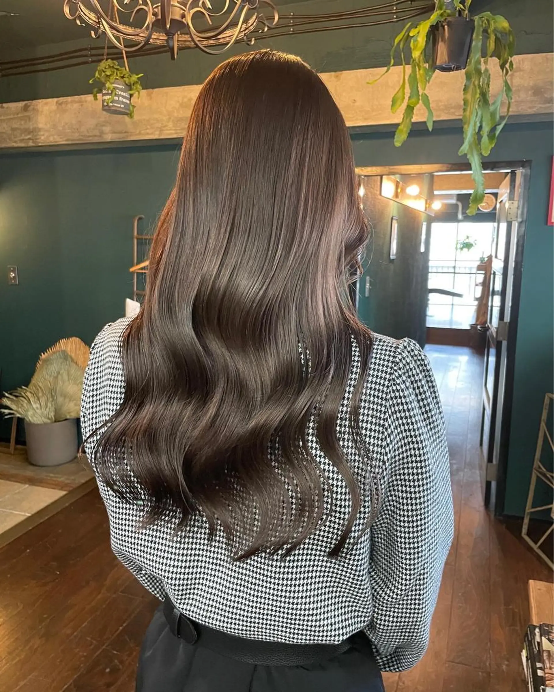 ロング カット ヘアカラー トリートメント vivre libreのヘアスタイル