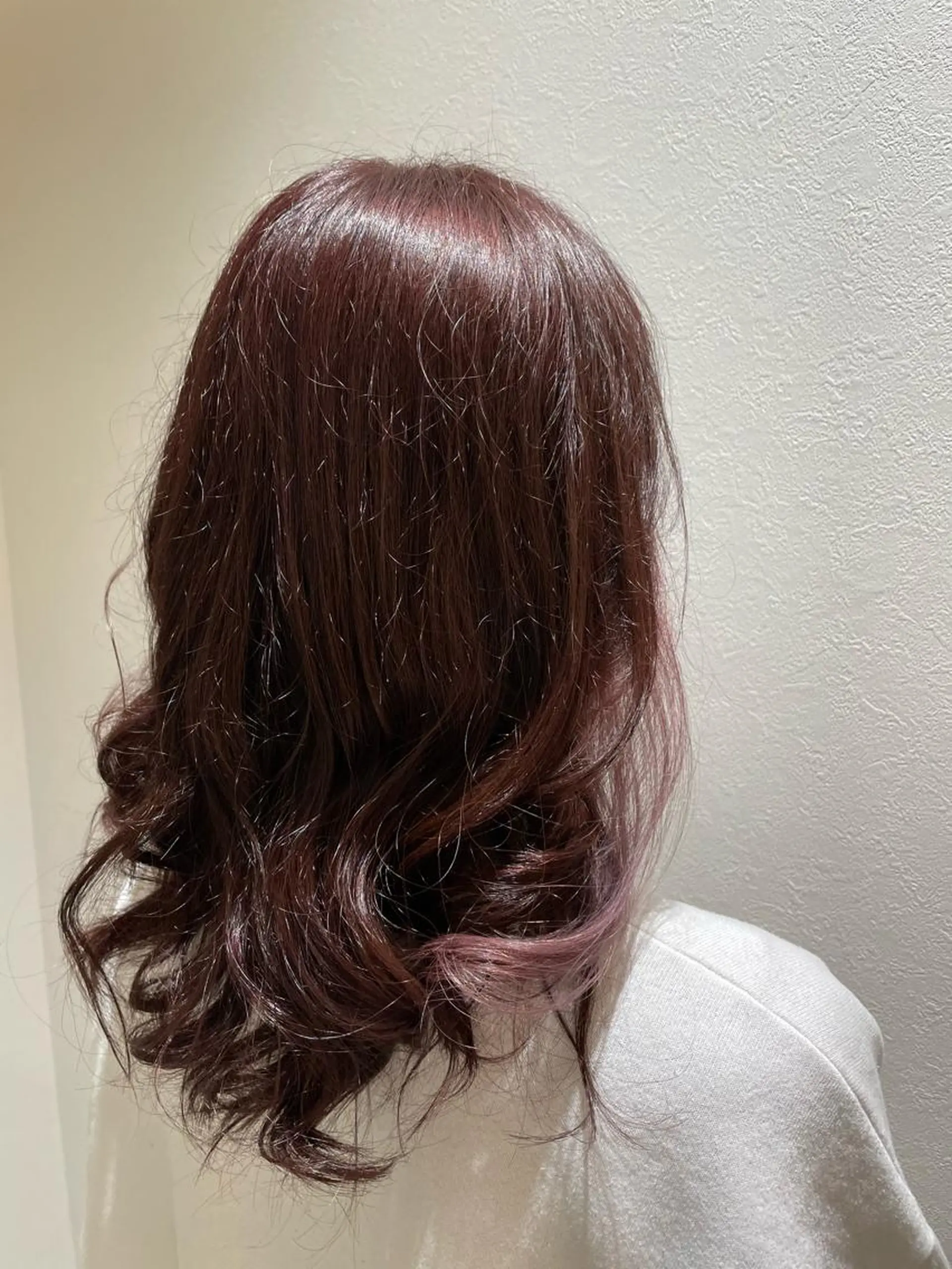 カラー インナーカラー ピンクカラー 🐣 SHION🐥のヘアスタイル