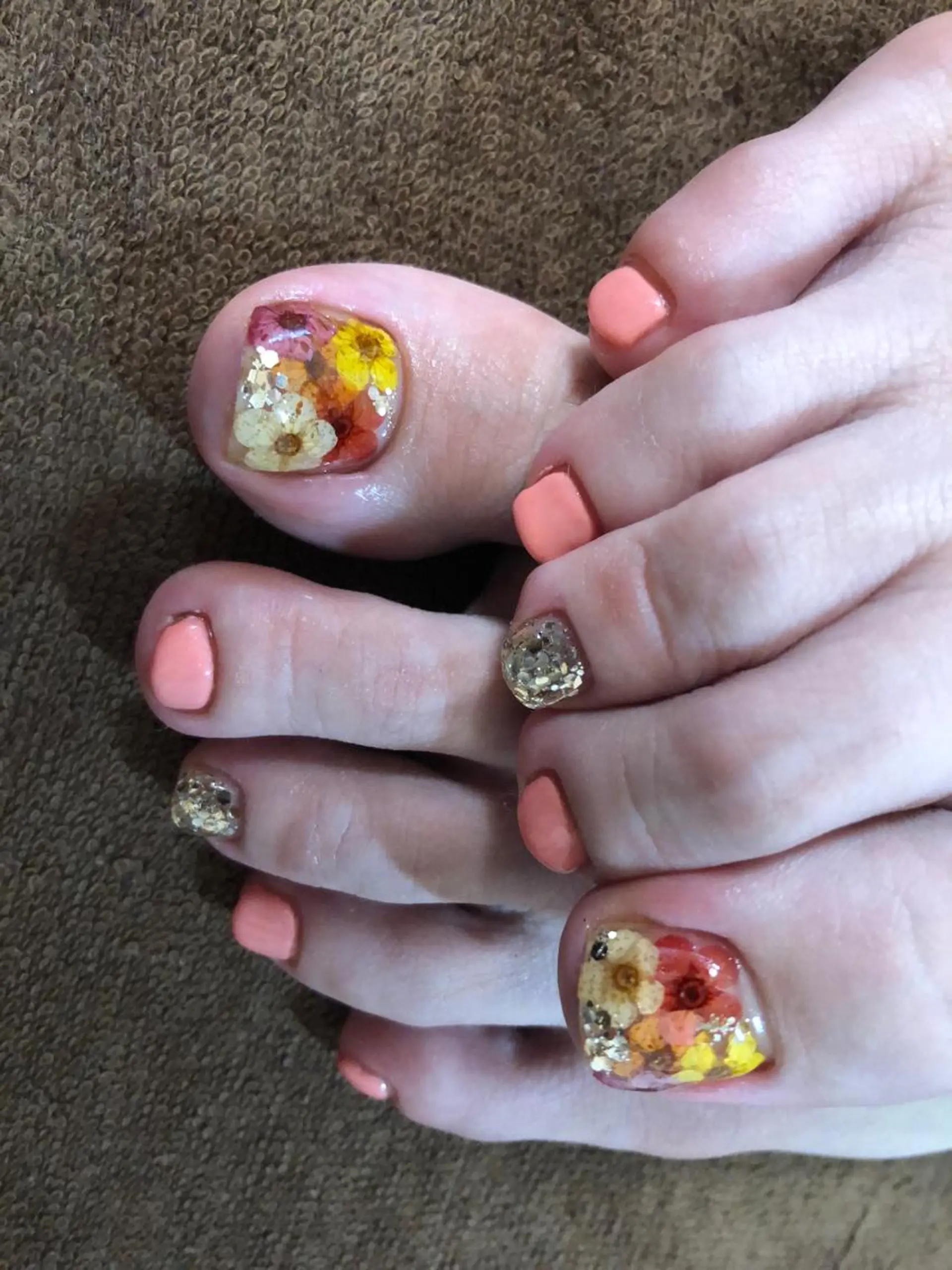 ネイル フットネイル emi ...の眉毛・アイブロウイメージ