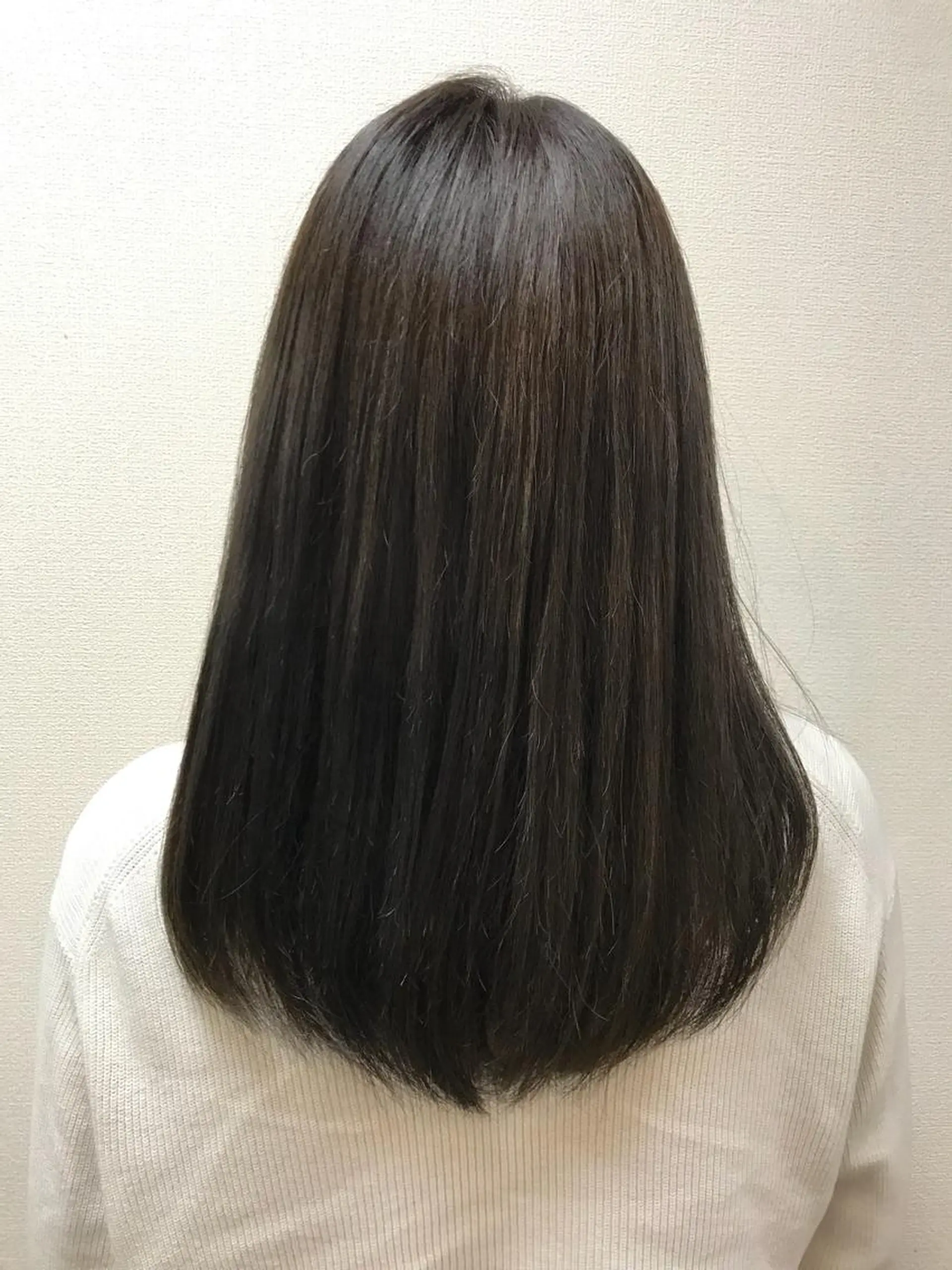 セミロング カラー ヘアカラー トリートメント 吉森 満俊のヘアスタイル