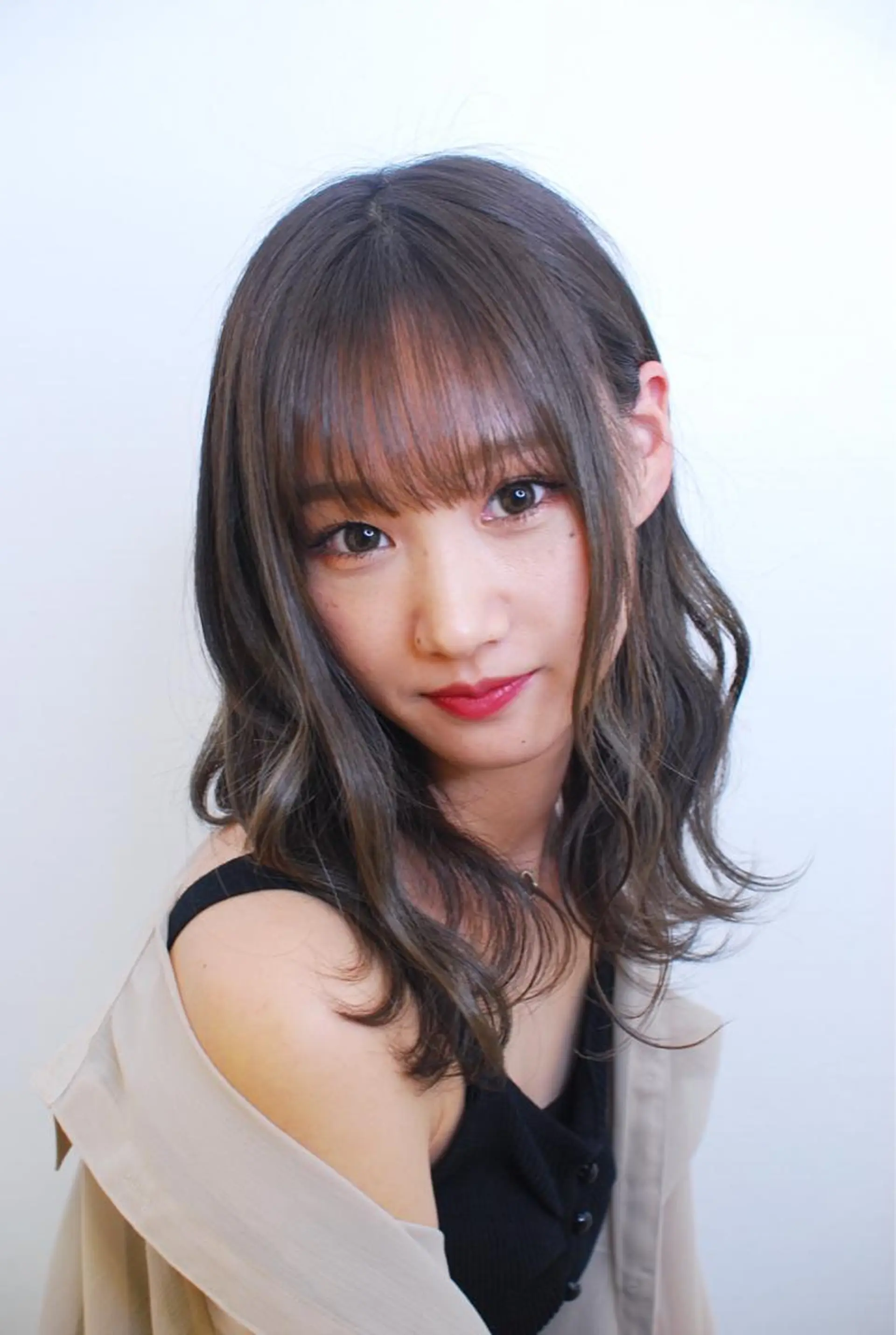 ミディアム カラー グレージュ ハイライトカラー ハイライト カット ヘアカラー 門田 恭弥のヘアスタイル