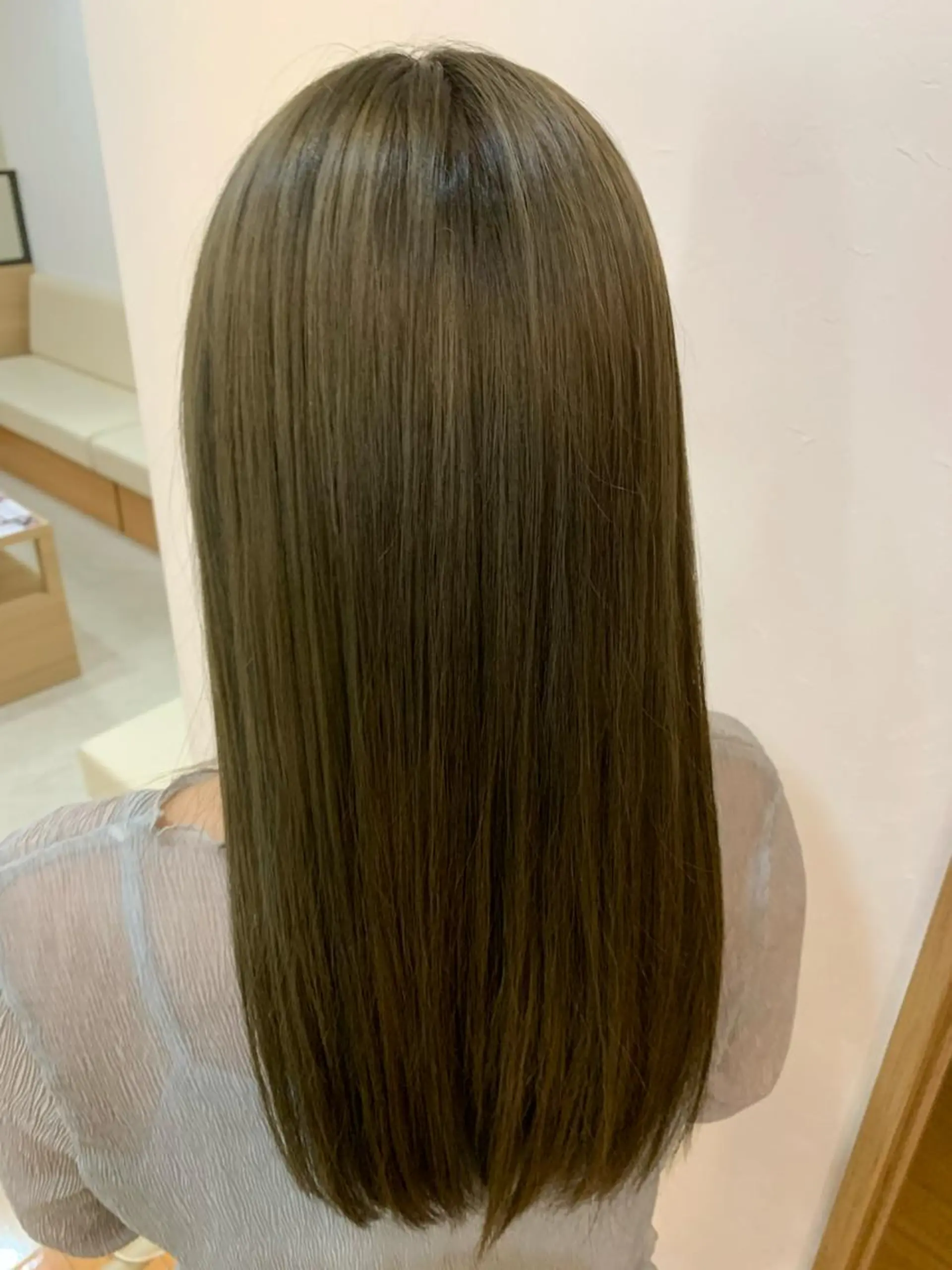 カラー 柴田 結衣のヘアスタイル