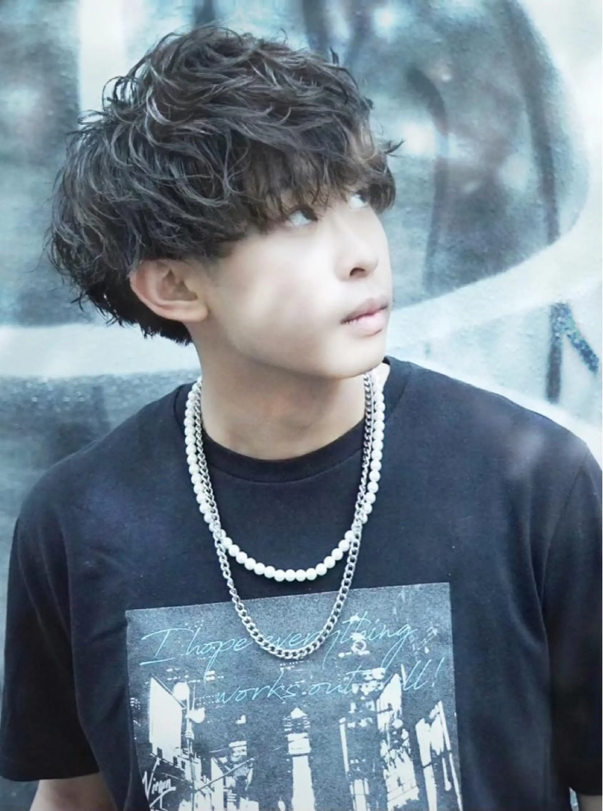 ミディアム パーマ メンズ ミディアムパーマ マッシュ メンズパーマ ニュアンスパーマ カット パーマ 骨格整形カット/ ショート✂️堀夢哉のヘアスタイル